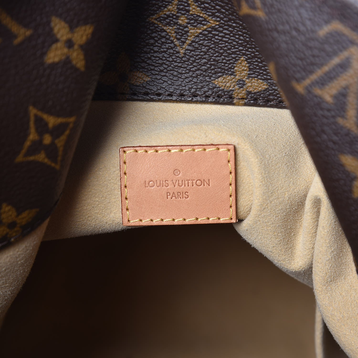 Louis Vuitton Monogram Artsy MM 8 of 12