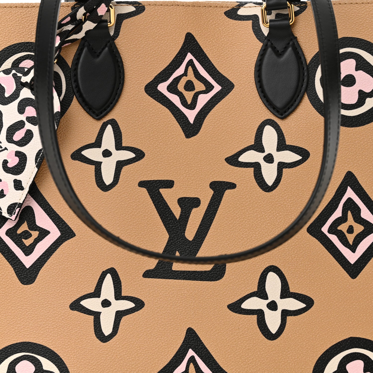 Louis Vuitton Monogram Giant Wild At Heart Onthego GM Arizona 6 of 9