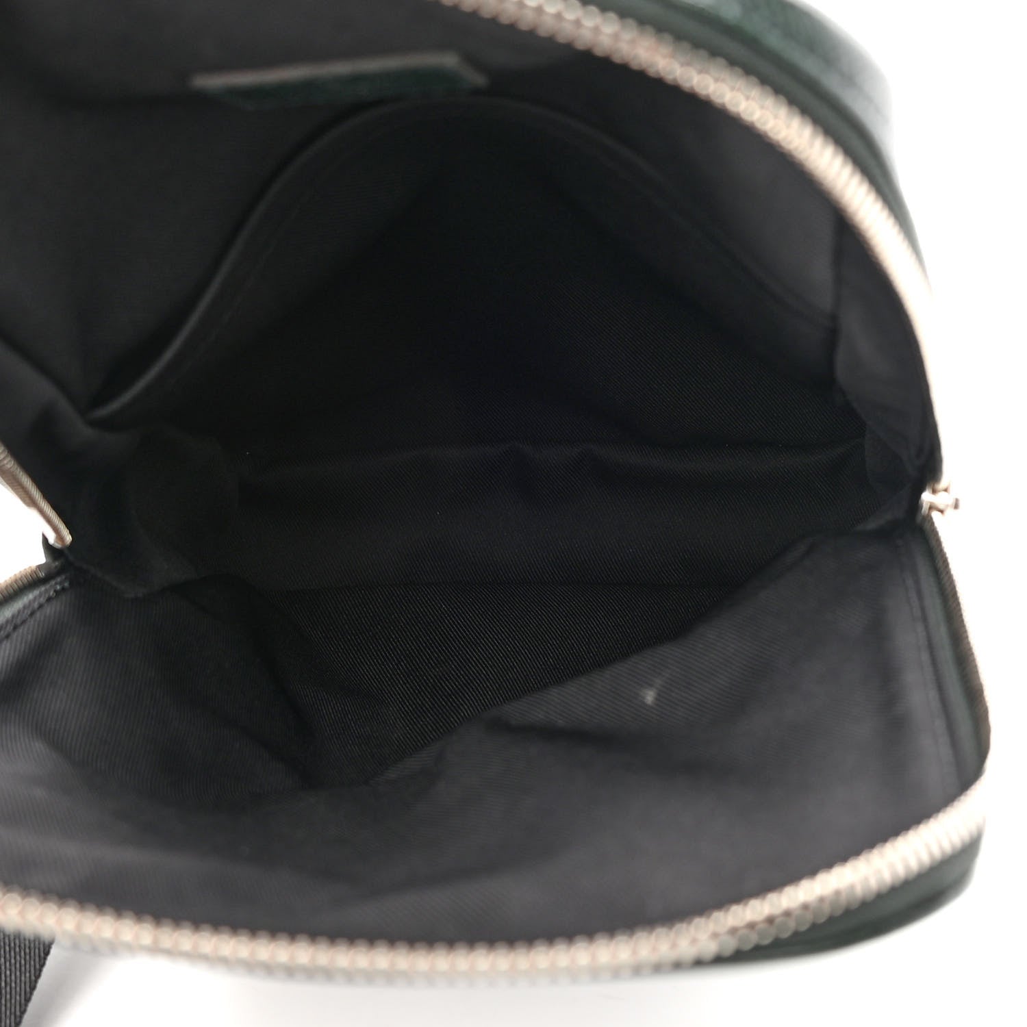 Louis Vuitton Taiga Avenue Sling Bag Epicea 5 of 12