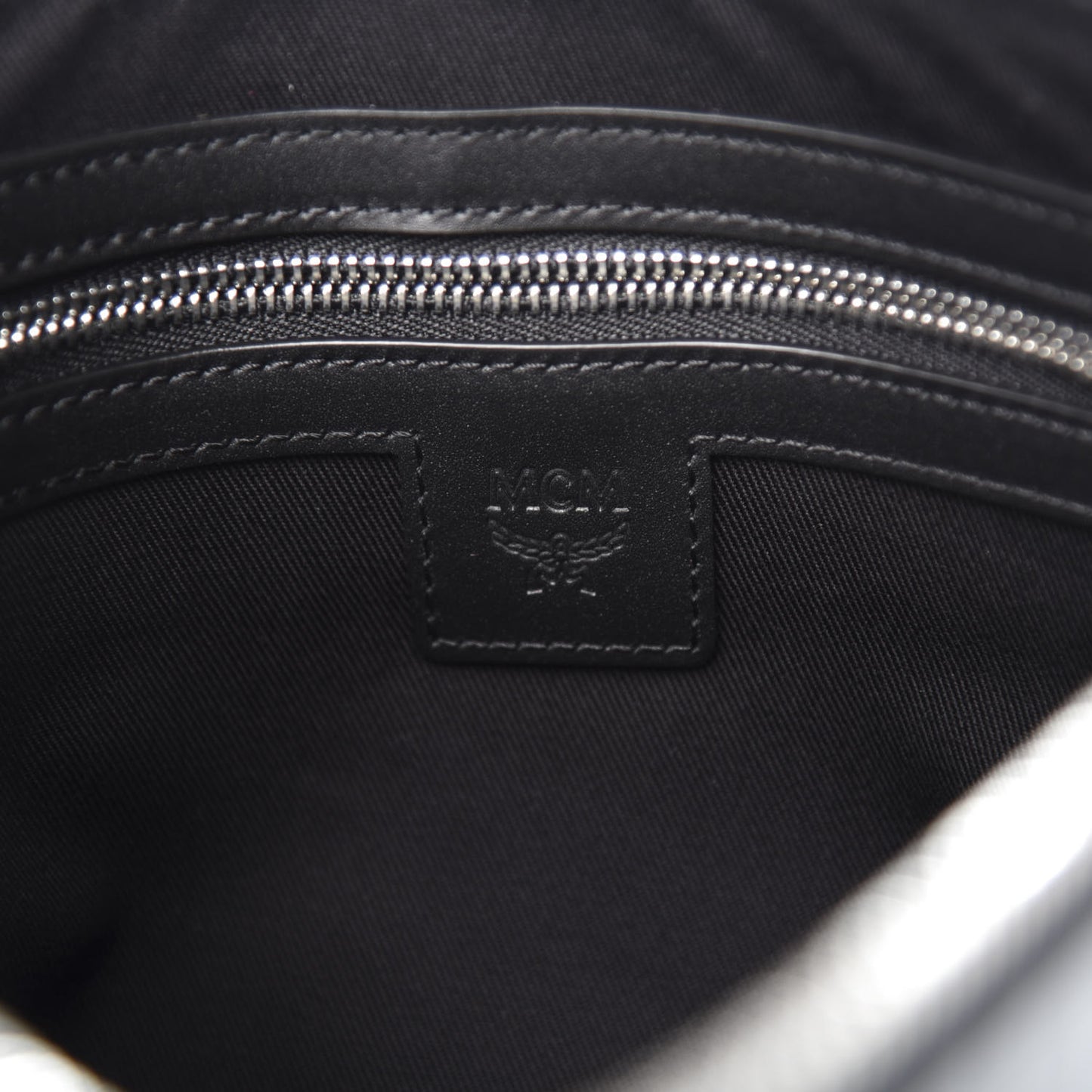 Visetos Medium Crossbody Pouch Black