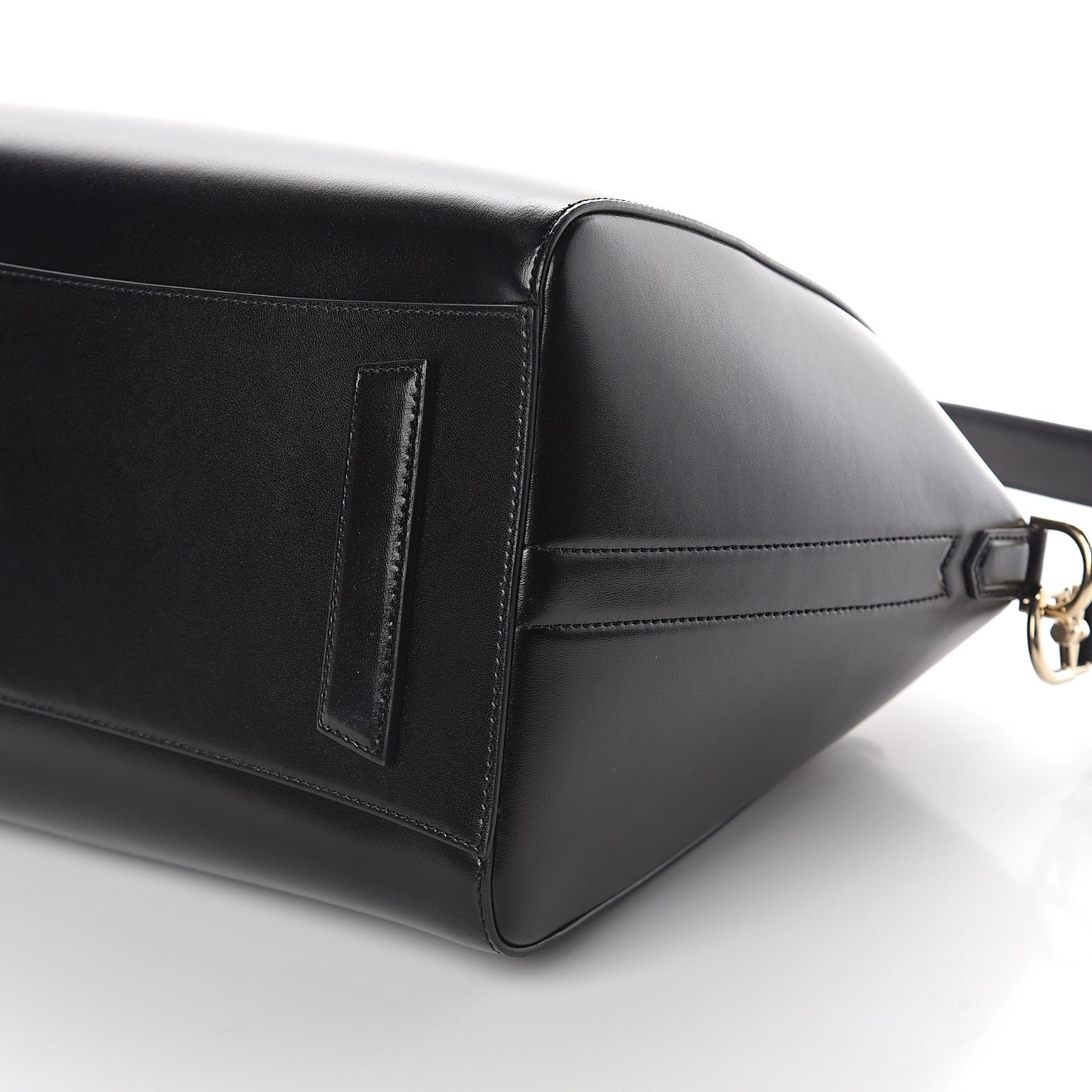 Shiny Lord Calfskin Medium Antigona Black
