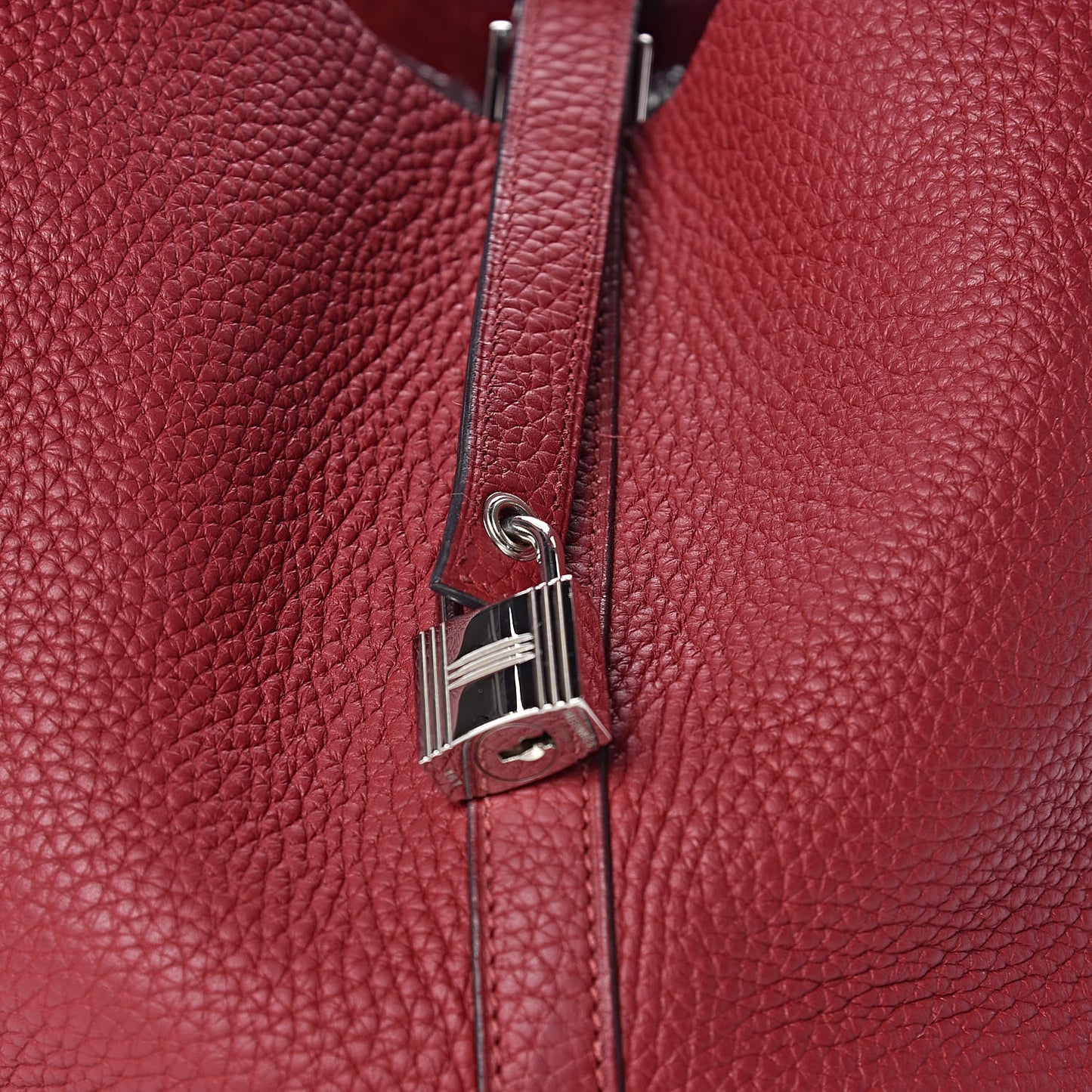 Taurillon Clemence Picotin Lock 22 MM Rouge Grenat