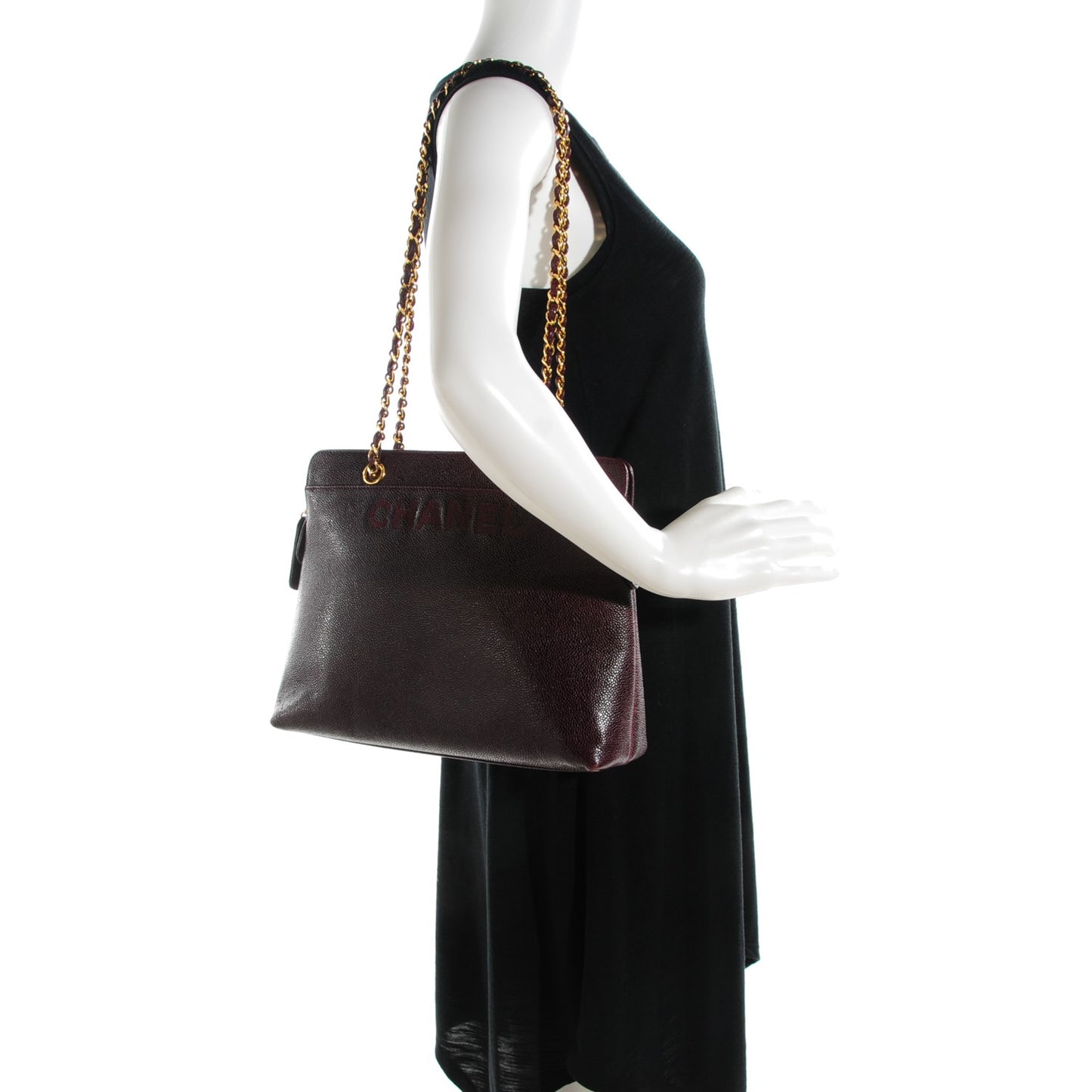 Caviar Shoulder Bag Bordeaux