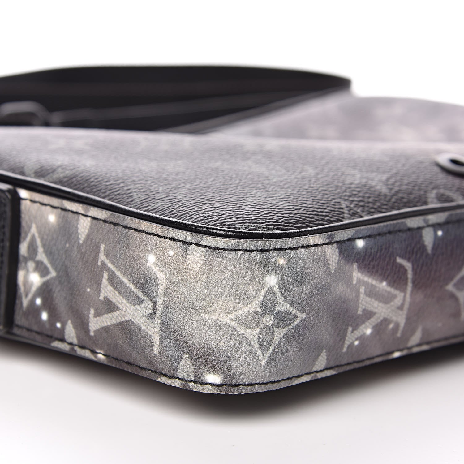 Louis Vuitton Monogram Galaxy Alpha Messenger 8 of 9