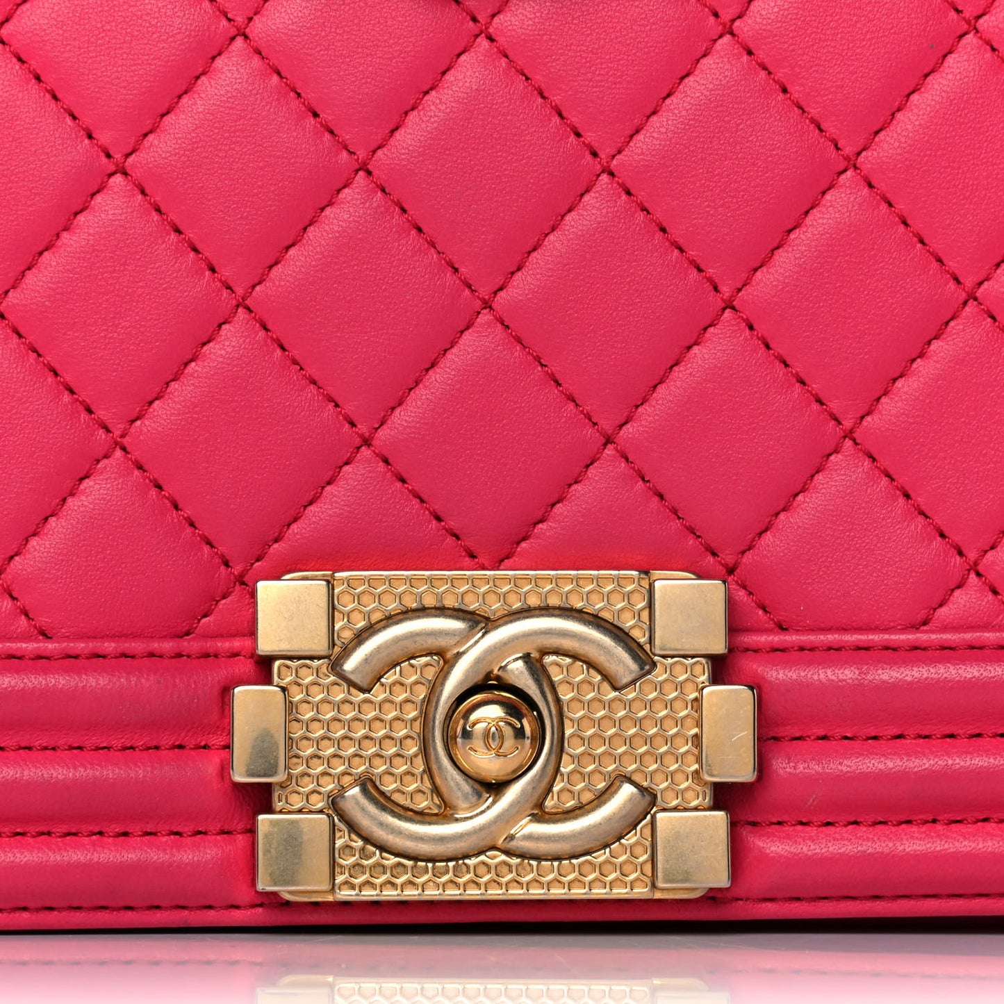 Lambskin Quilted Medium Boy Flap Fuchsia