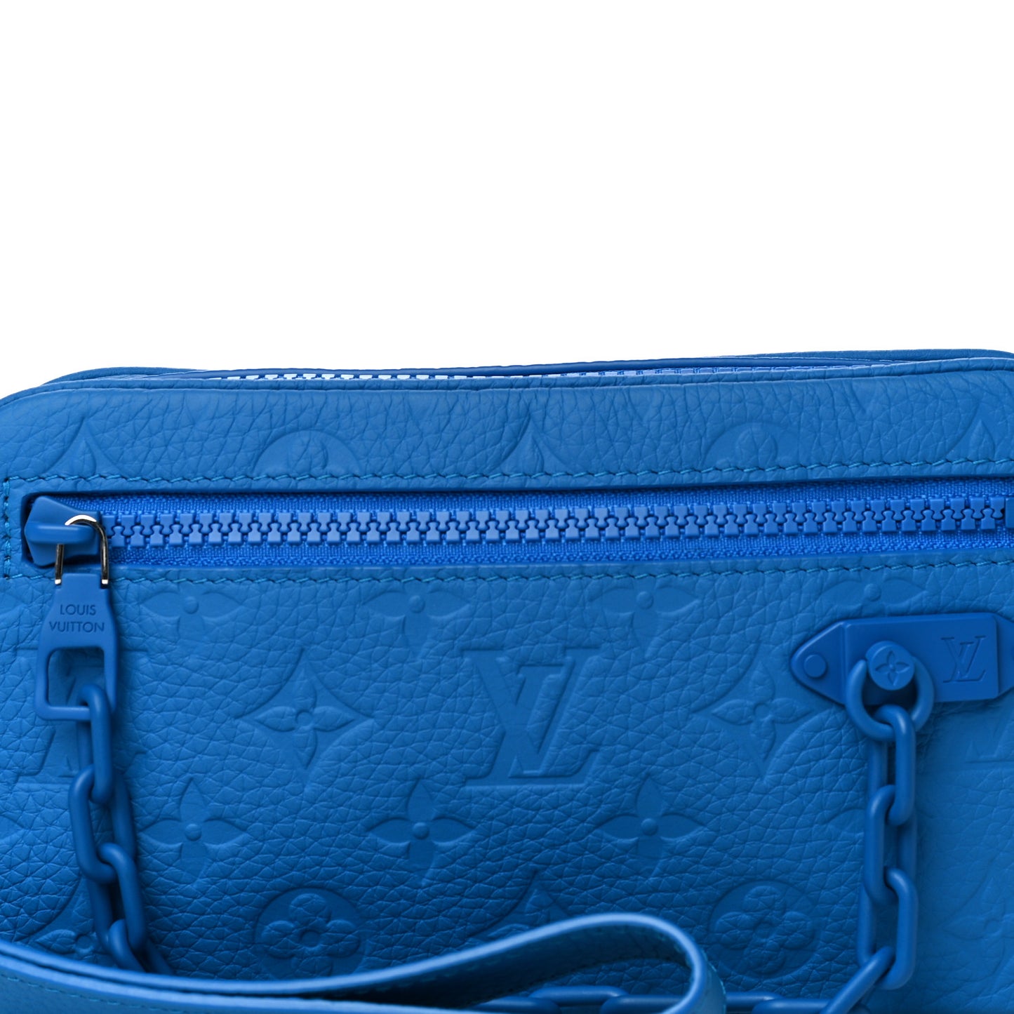 Taurillon Monogram Pochette Volga Blue
