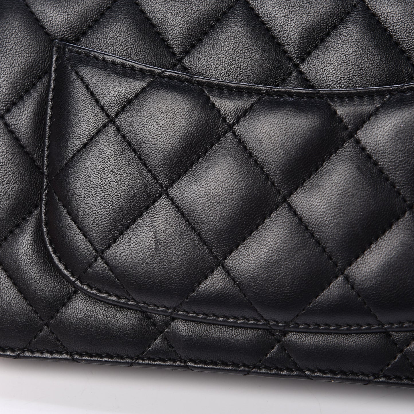 Lambskin Quilted Wallet On Chain WOC Black