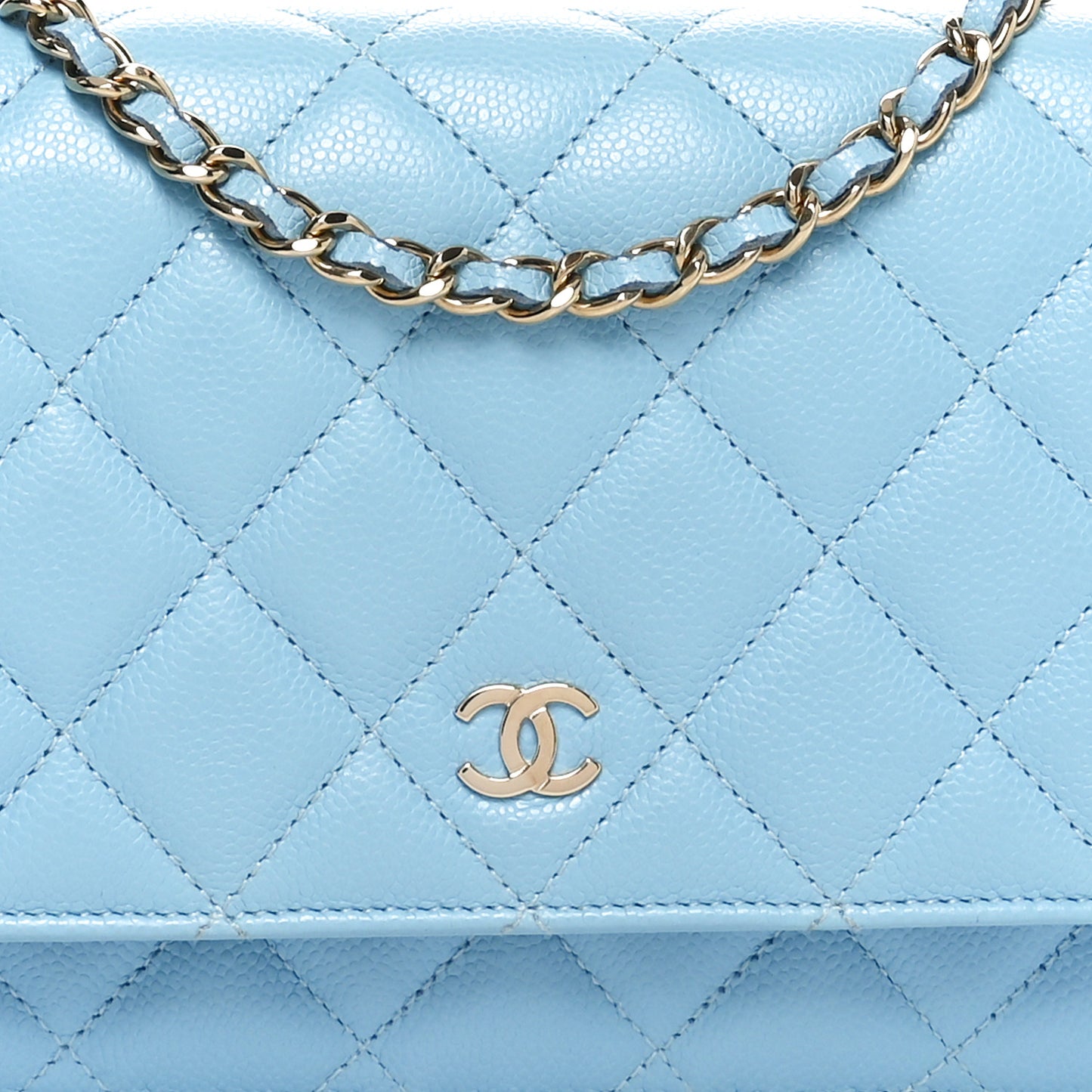 Caviar Quilted Wallet on Chain WOC Light Blue