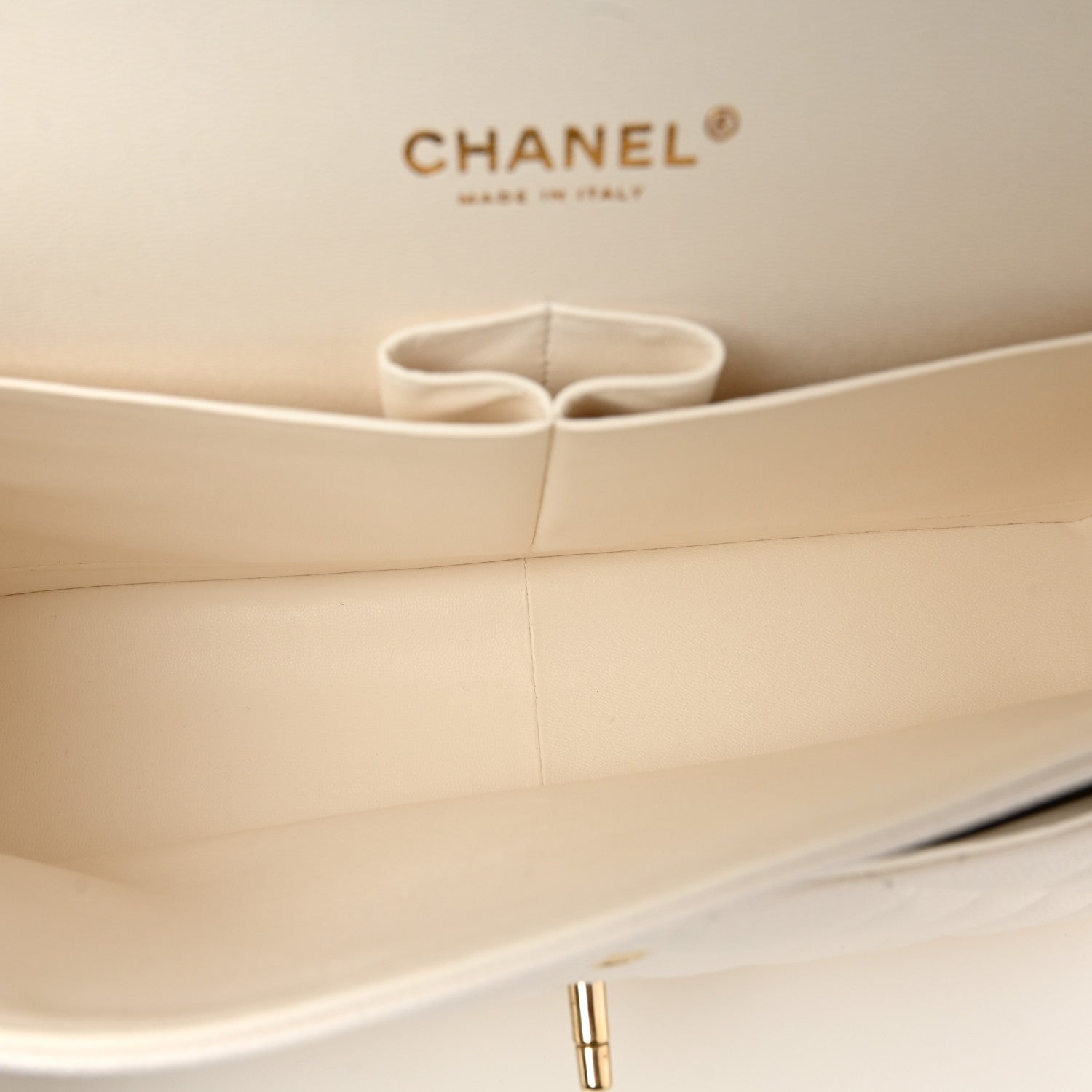 Chanel Caviar Quilted Jumbo Double Flap White 5 of 11