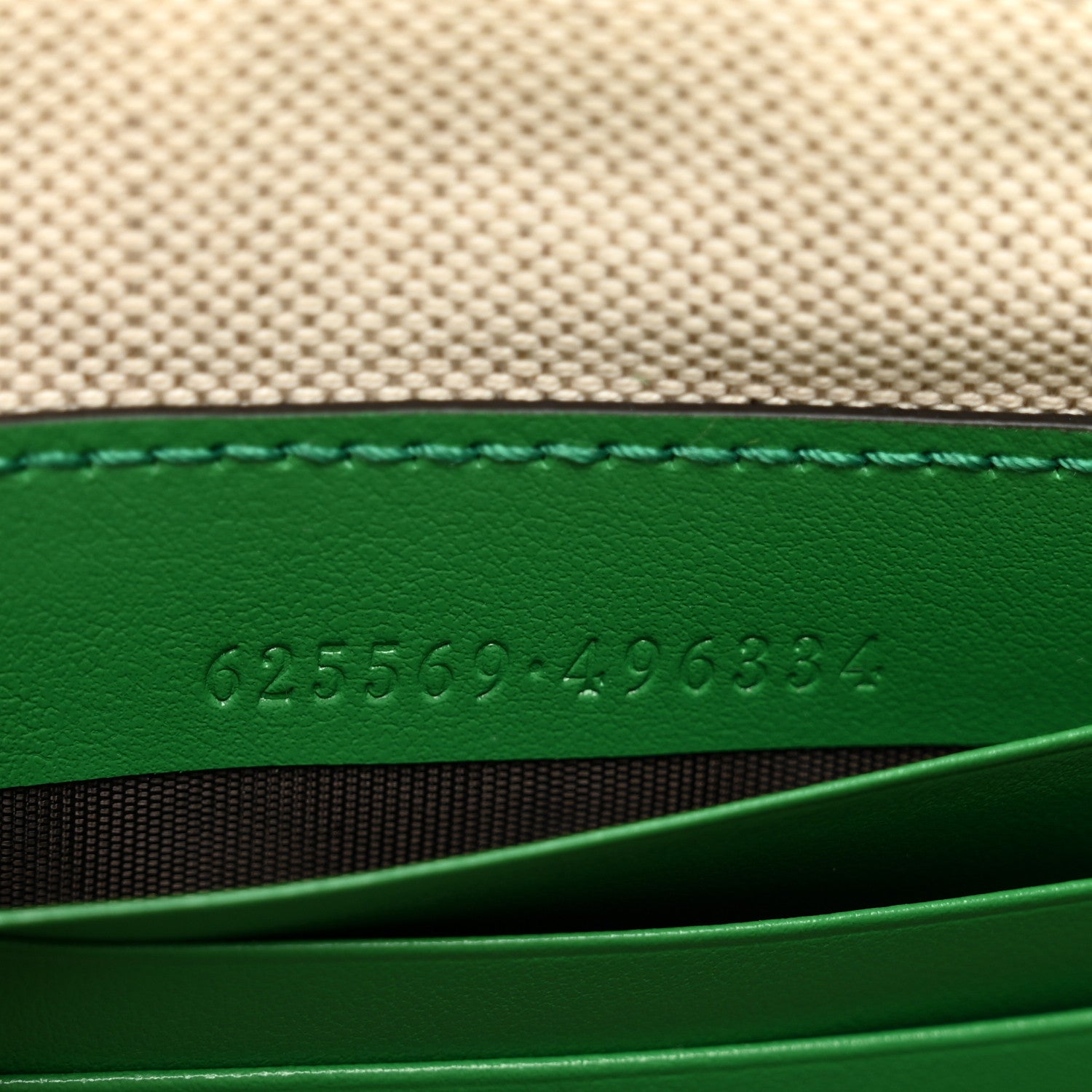 Gucci Calfskin GG Tennis Embossed Wristlet Pouch New Shamarock 7 of 7