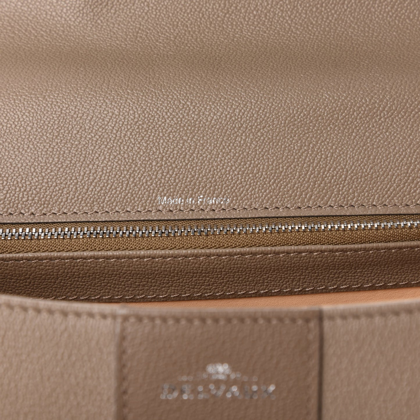Grained Calfskin MM Brillant Satchel Camaieux Tourterelle