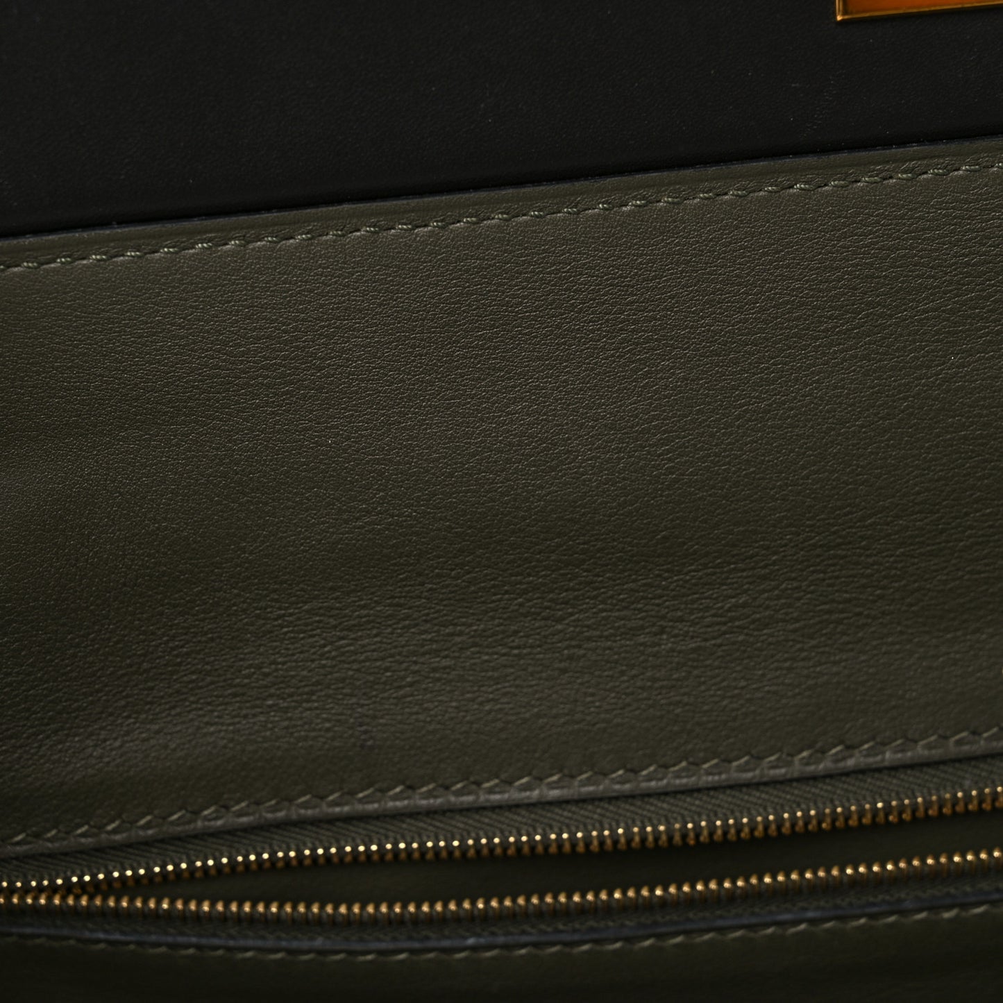 Togo Swift 24/24 35 Vert Olive Black