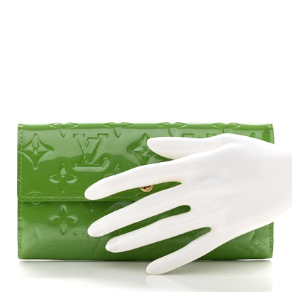 Louis Vuitton Vernis Sarah Wallet Vert Tonic 2 of 11