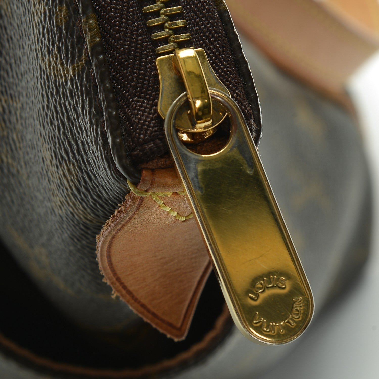 Louis Vuitton Monogram Totally MM 7 of 7