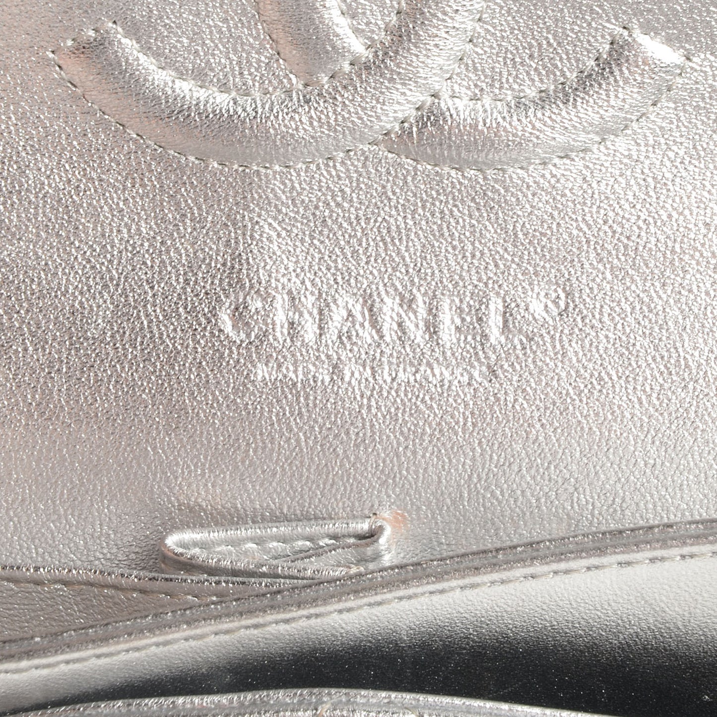 Lambskin Medium Double Flap Silver