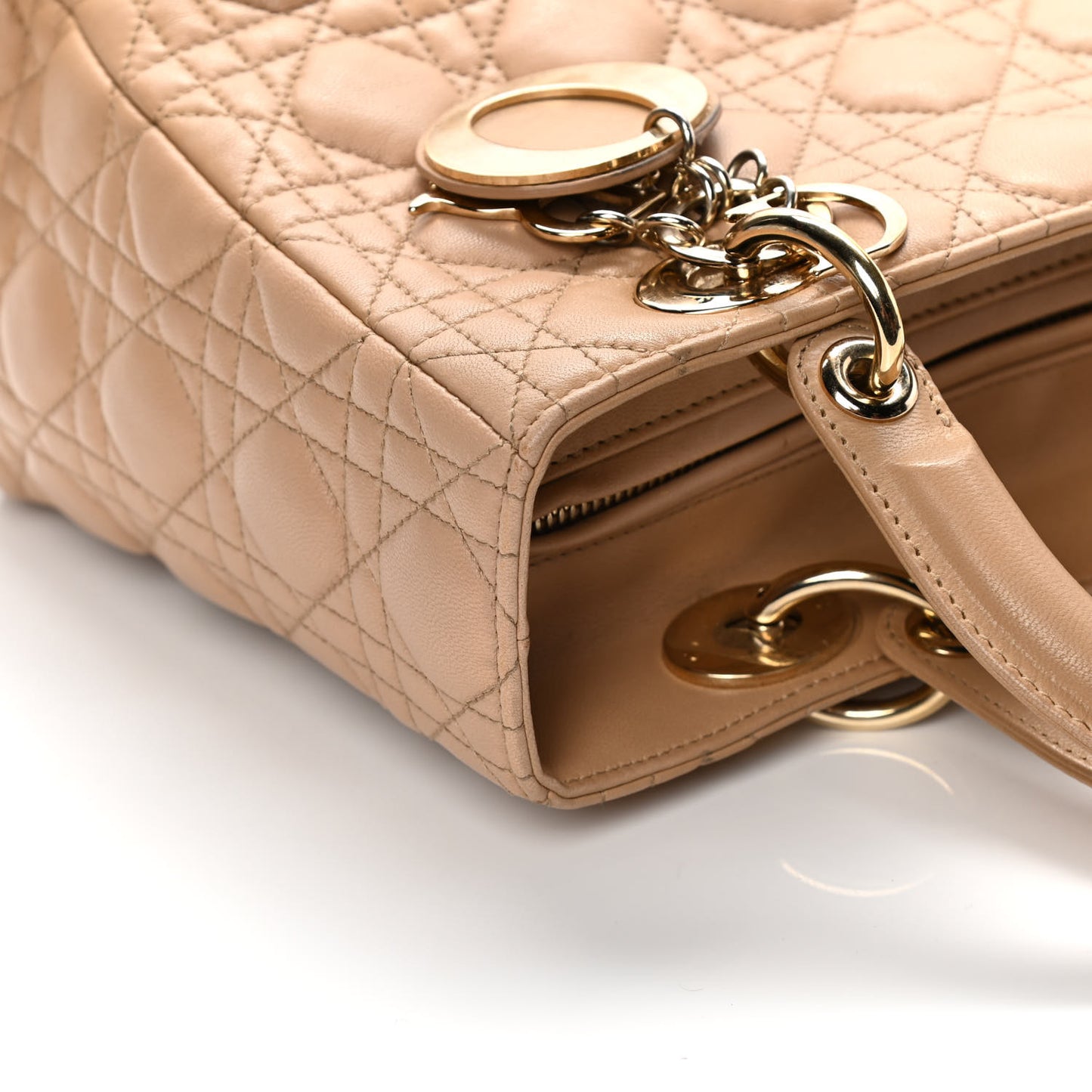 Lambskin Cannage Medium Lady Dior Beige