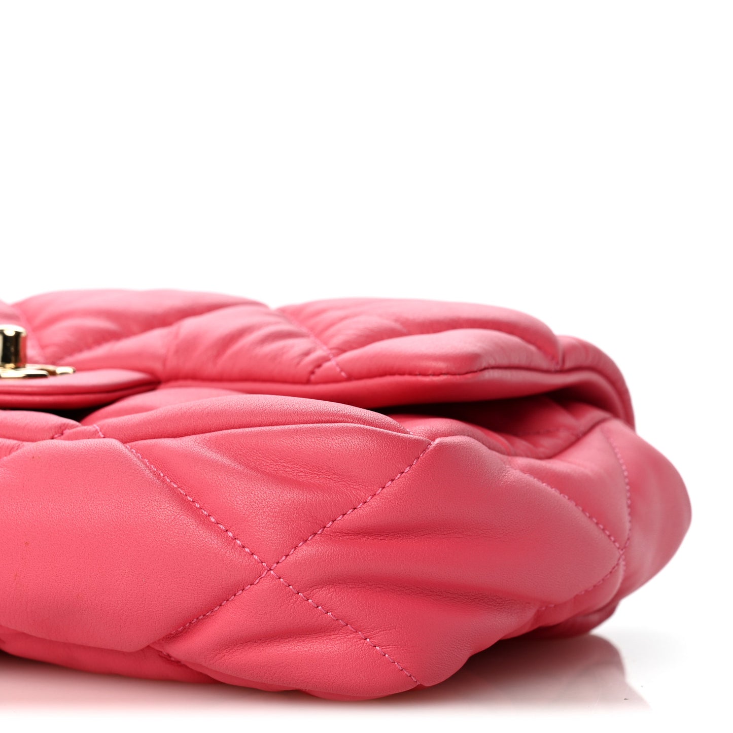 Calfskin Quilted Medium Bubbly Flap Pink