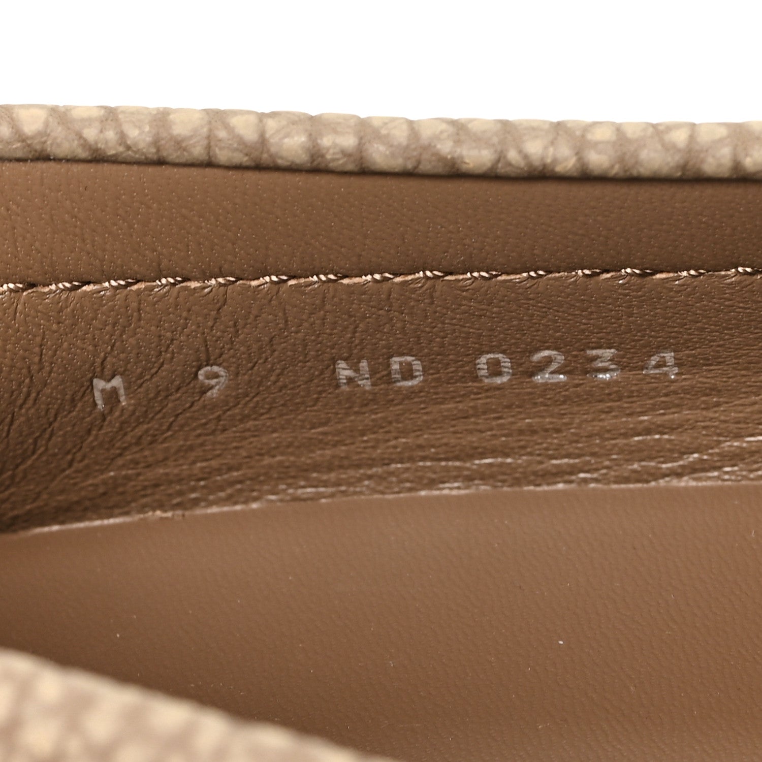 Louis Vuitton Taiga Mens Hockenheim Moccasin Loafers 9 Beige 9 of 9