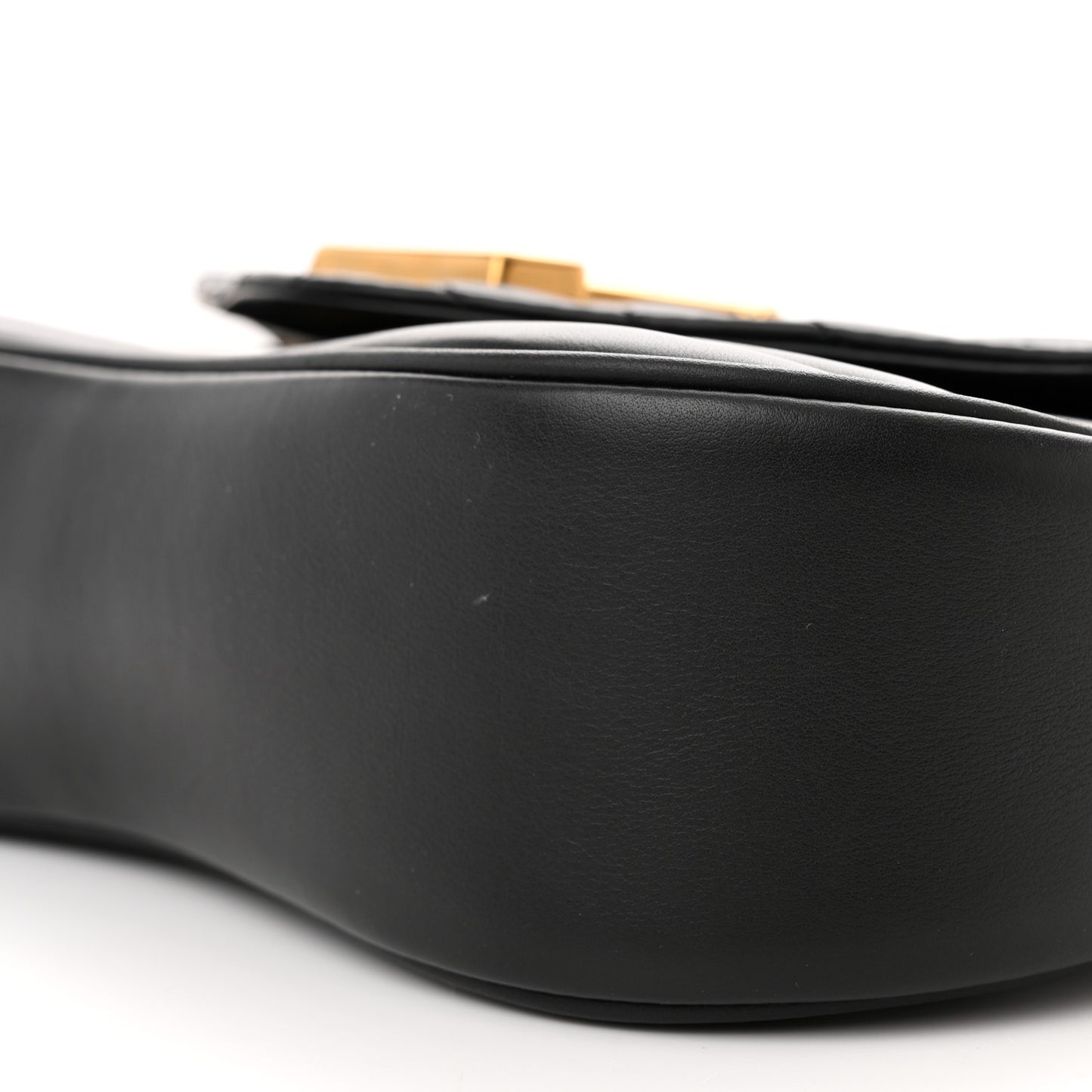 Calfskin New Wave Chain MM Black