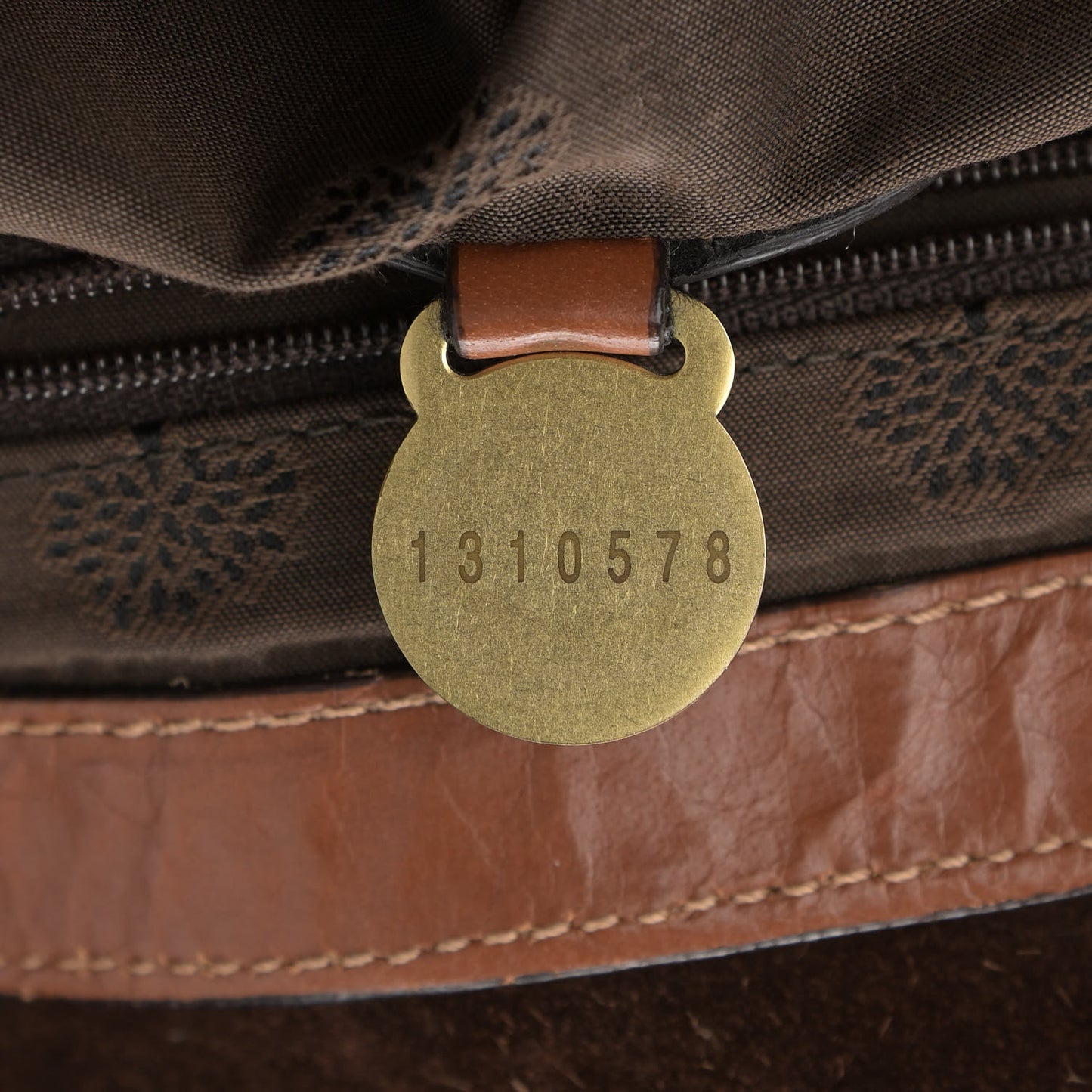 Soft Buffalo Medium Alexa Oak