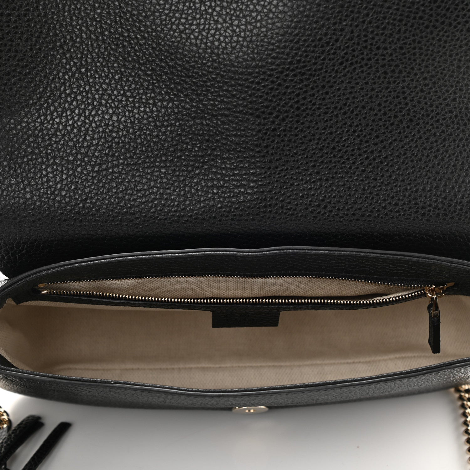 Gucci Pebbled Calfskin Medium Soho Flap Crossbody Black 6 of 8