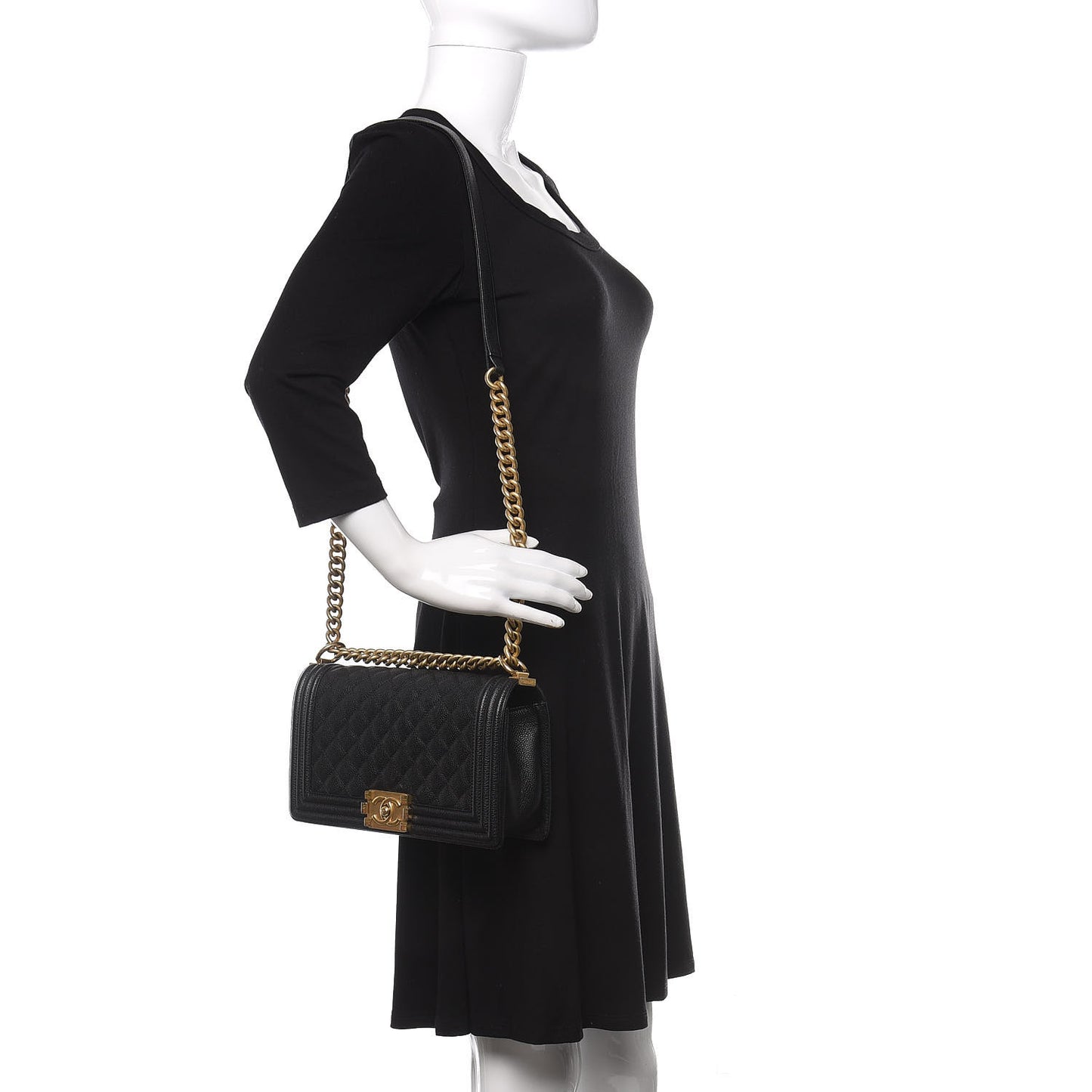 Caviar Quilted Medium Boy Flap Black