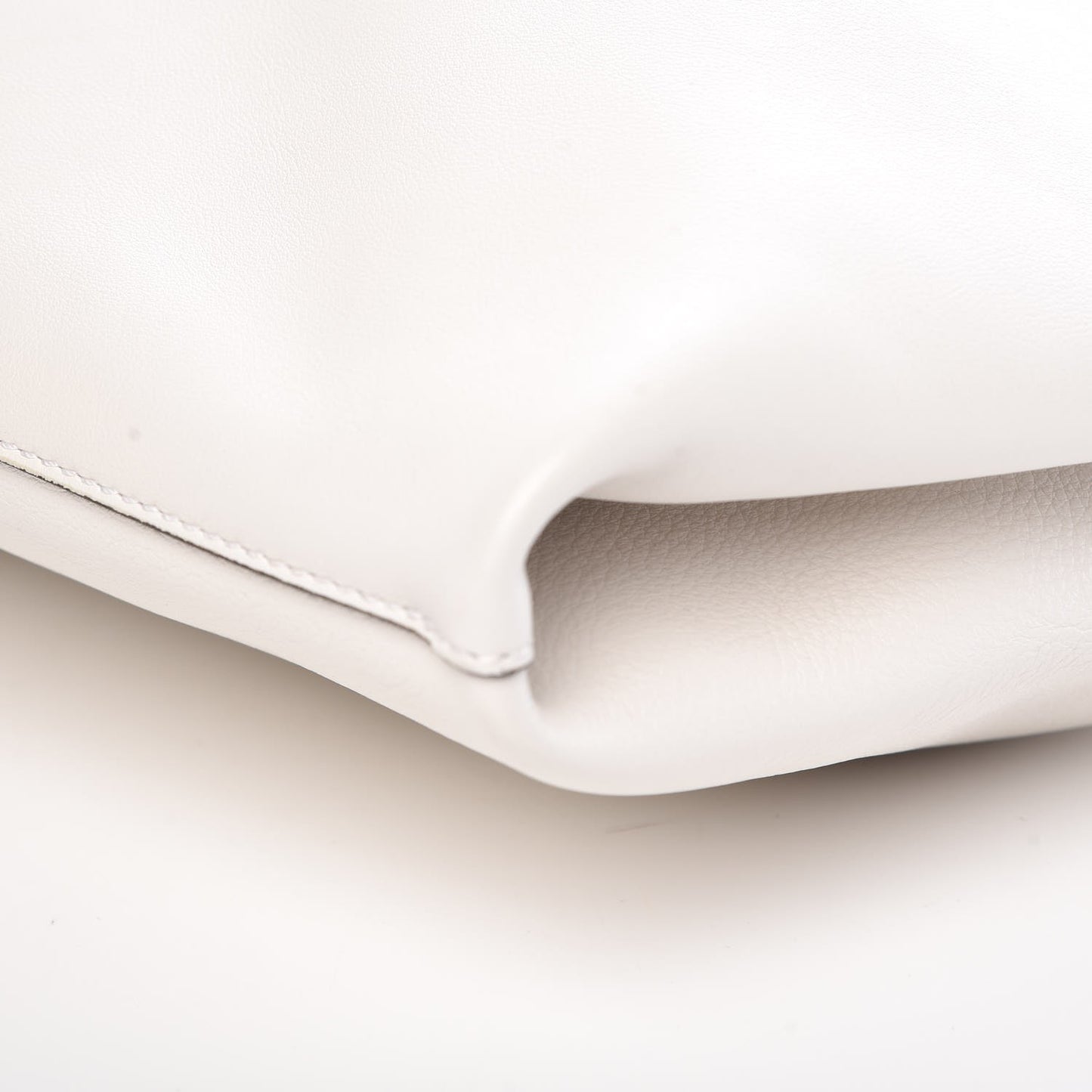 Calfskin Medium Grommet Hobo White