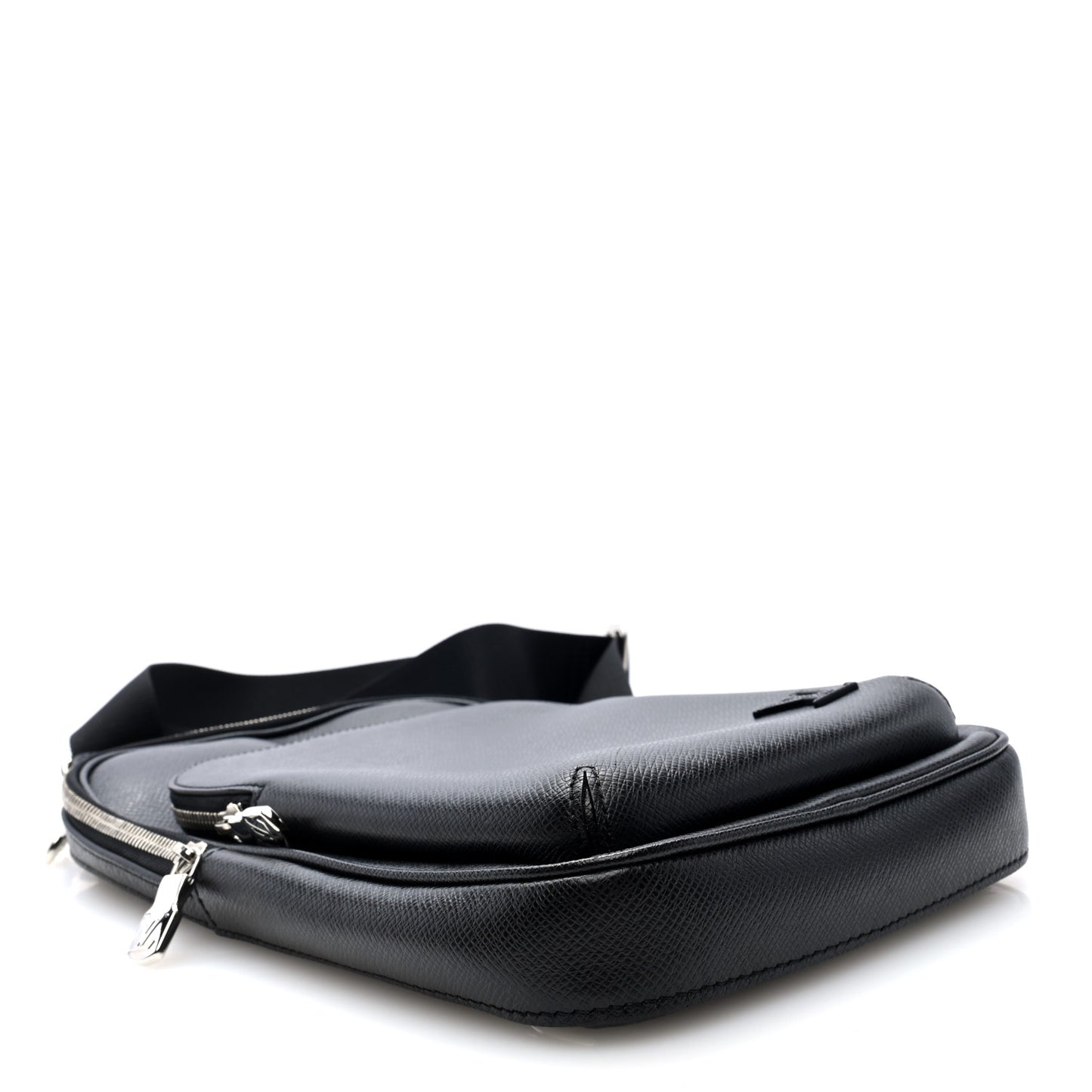 Taiga Avenue Sling Bag NM Black