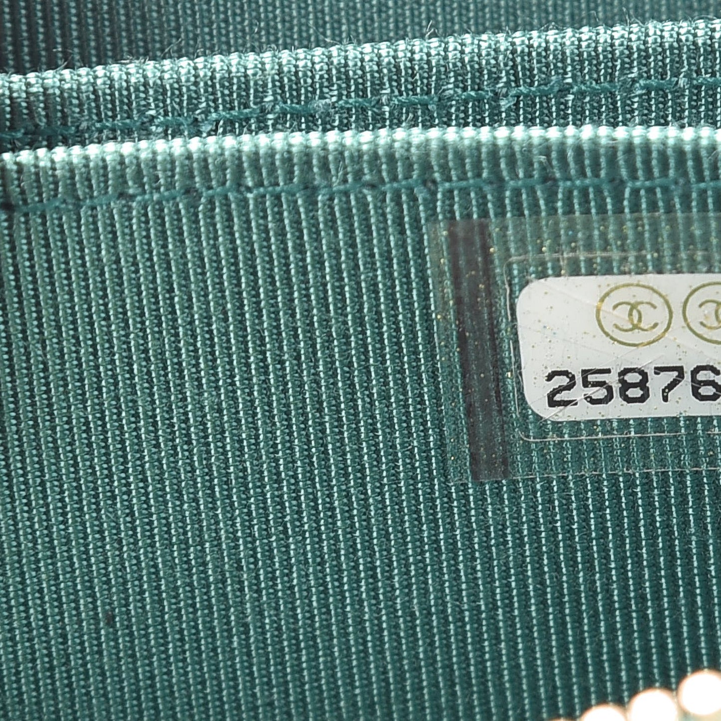 Metallic Caviar Quilted Zip Coin Purse Green