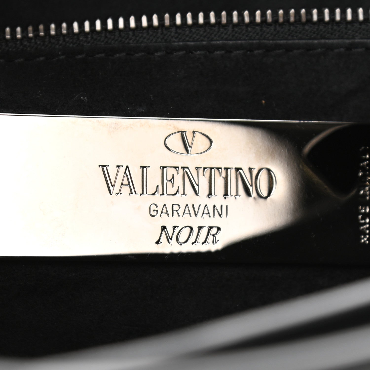 Valentino Garavani Pebbled Calfskin Onyx Medium Rockstud Rolling Flap Saddle Bag Black 6 of 11