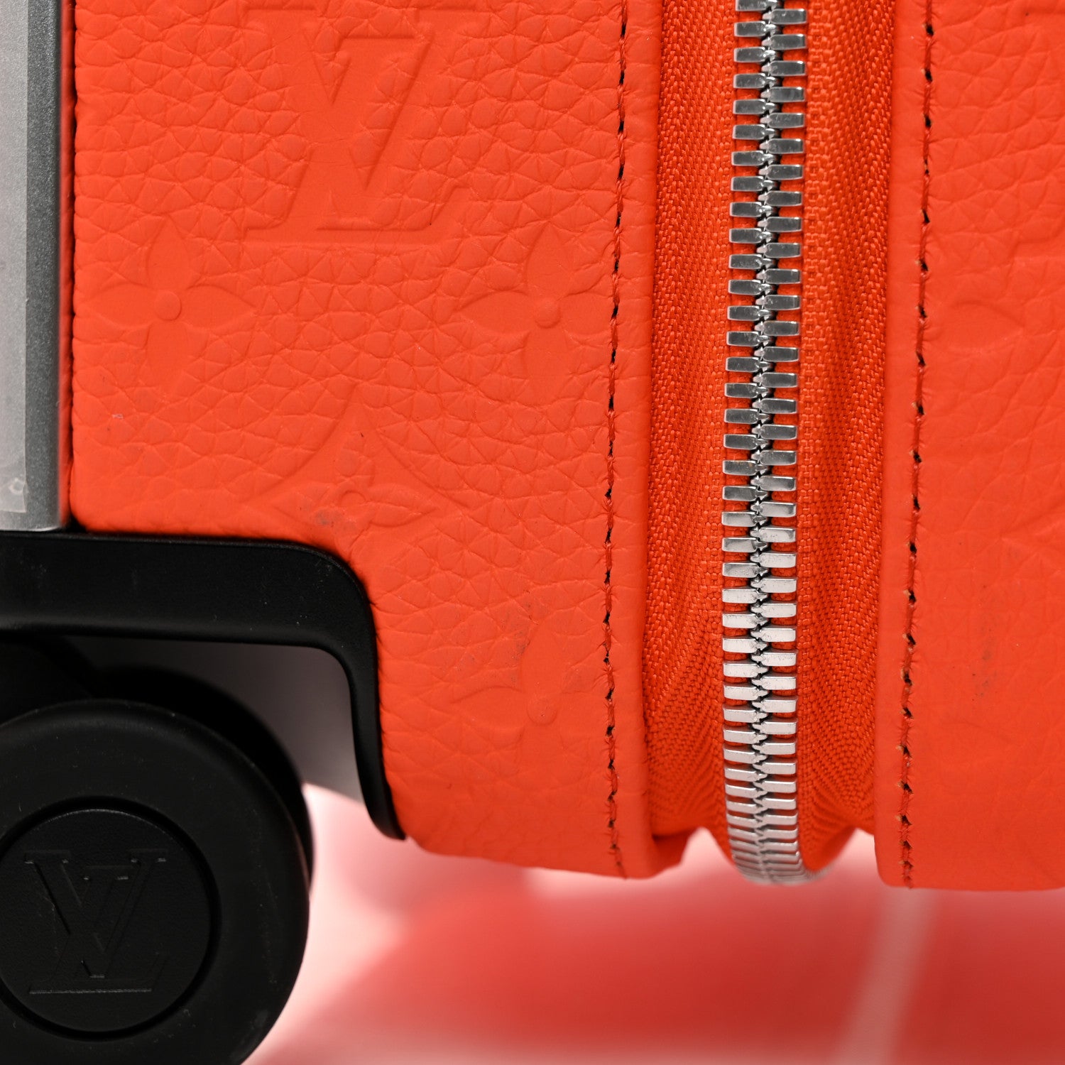 Louis Vuitton Taurillon Horizon 55 Orange 14 of 16