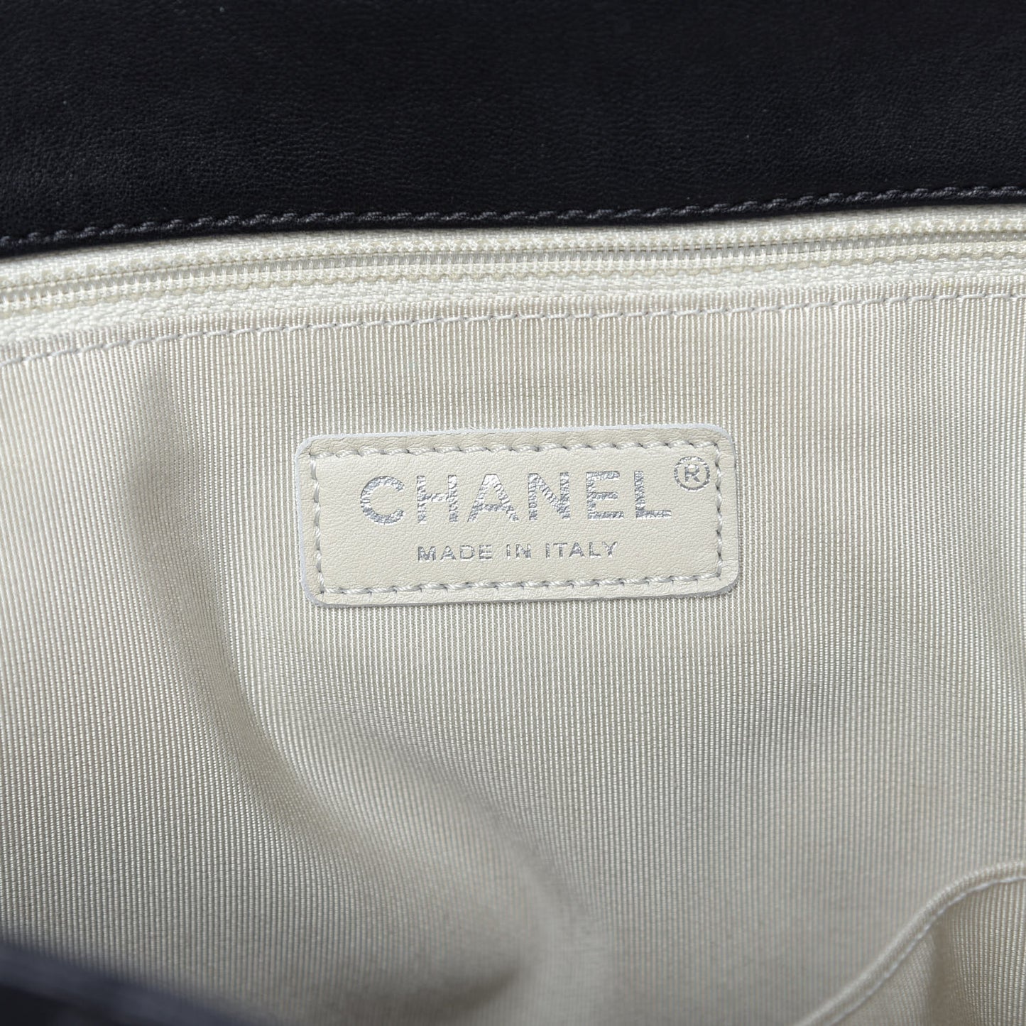 Washed Lambskin Quilted Maxi Chain Around Flap Black