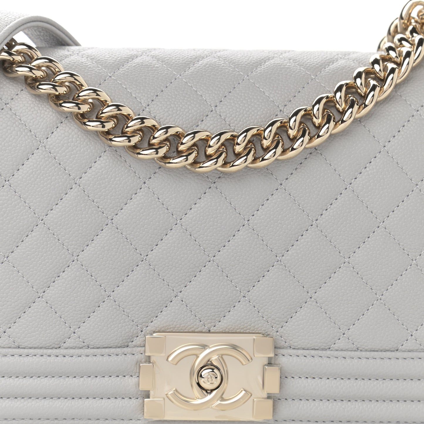 Caviar Quilted Medium Boy Flap Light Grey