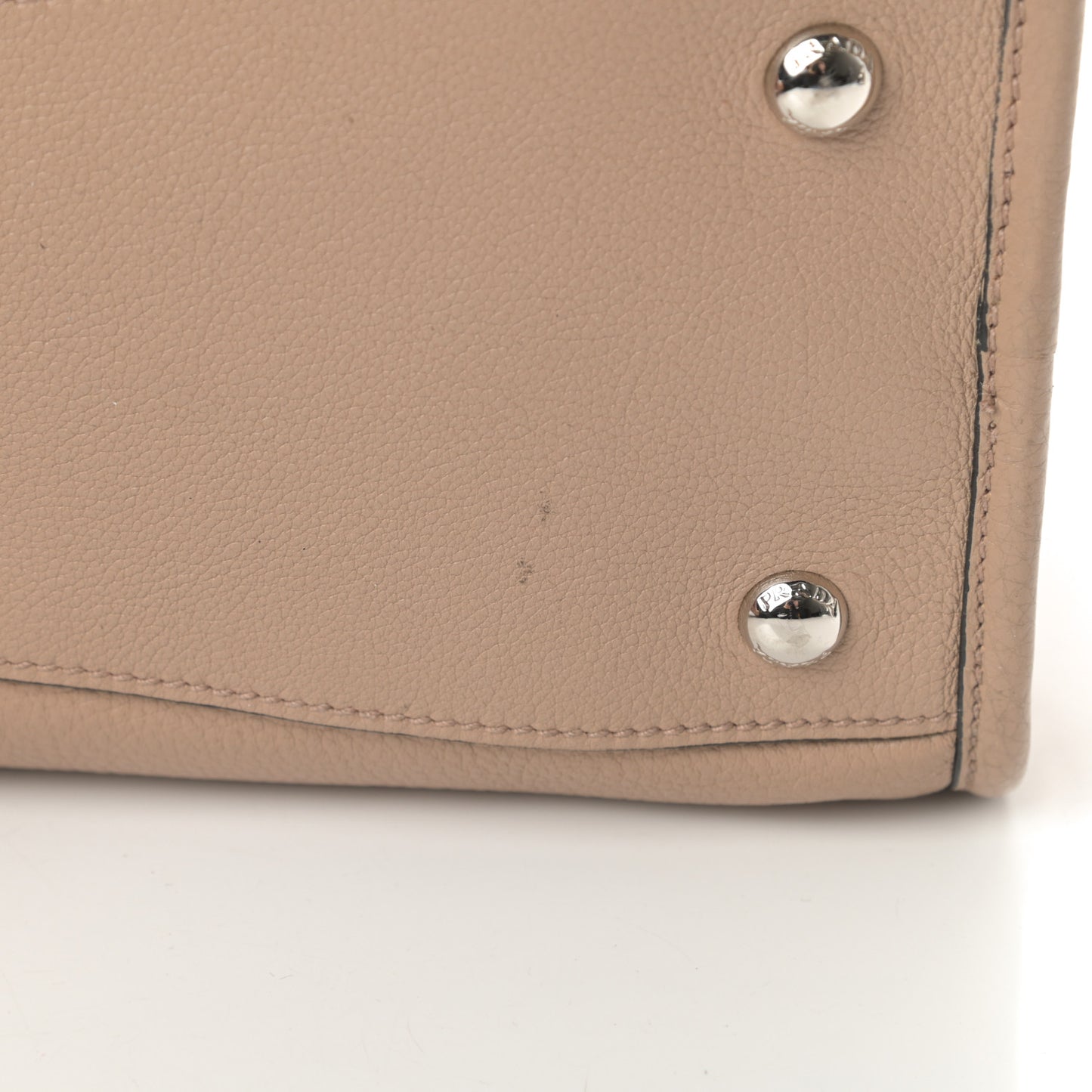 Vitello Daino Shopping Satchel Cammeo
