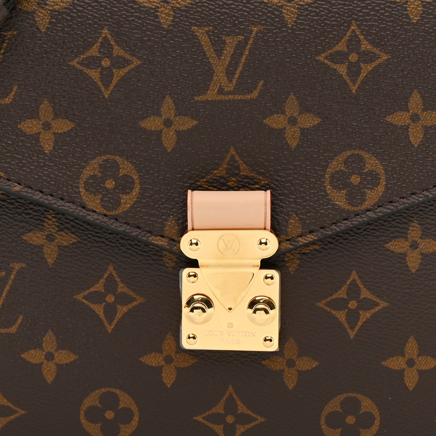 Louis Vuitton Monogram Pochette Metis 8 of 11