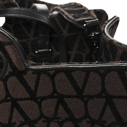 Valentino Garavani Toile Iconographe Goatskin Le Troisieme Shopping Bag Black Fondant 9 of 10