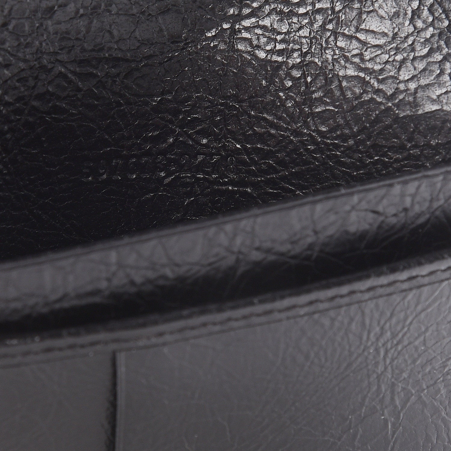 Gucci Fluffy Calfskin Morpheus Passport Case Black 7 of 8