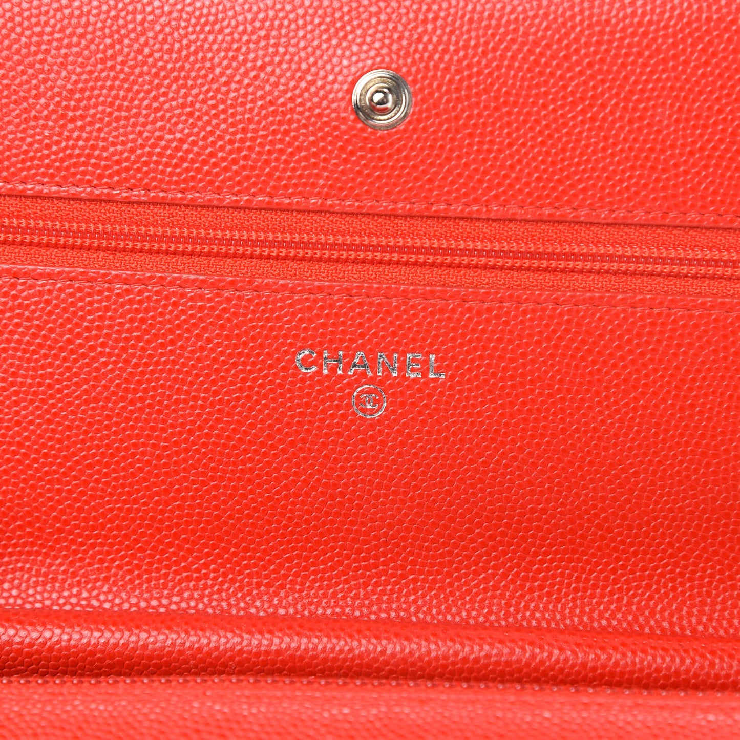 Caviar Chevron Quilted Wallet On Chain WOC Red