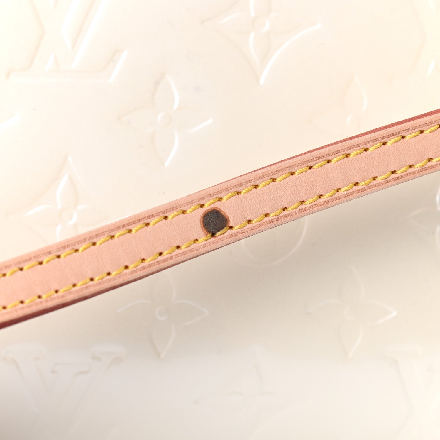 Louis Vuitton Vernis Roxbury Drive Perle 12 of 13