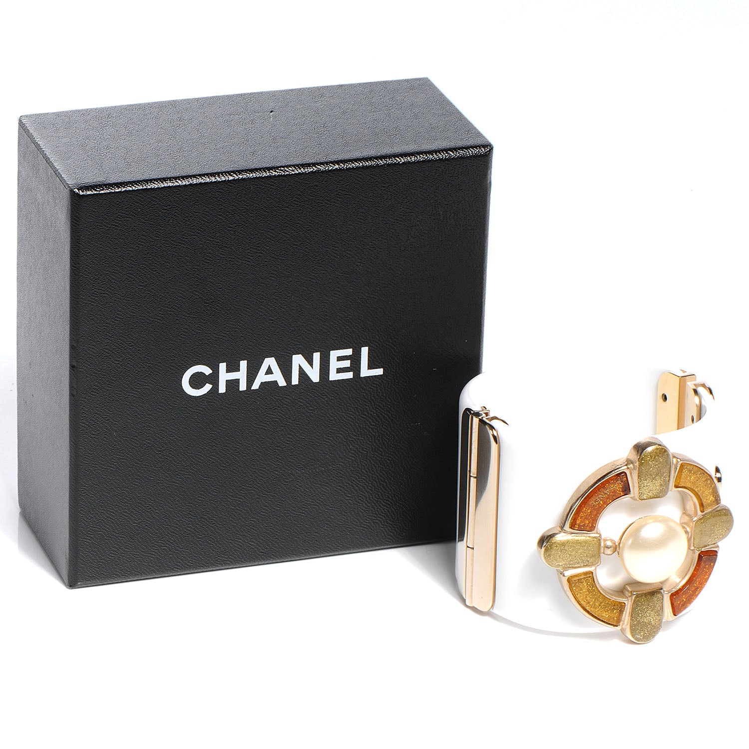 Chanel Resin Gripoix Pearl Wide Cuff White Gold 3 of 5