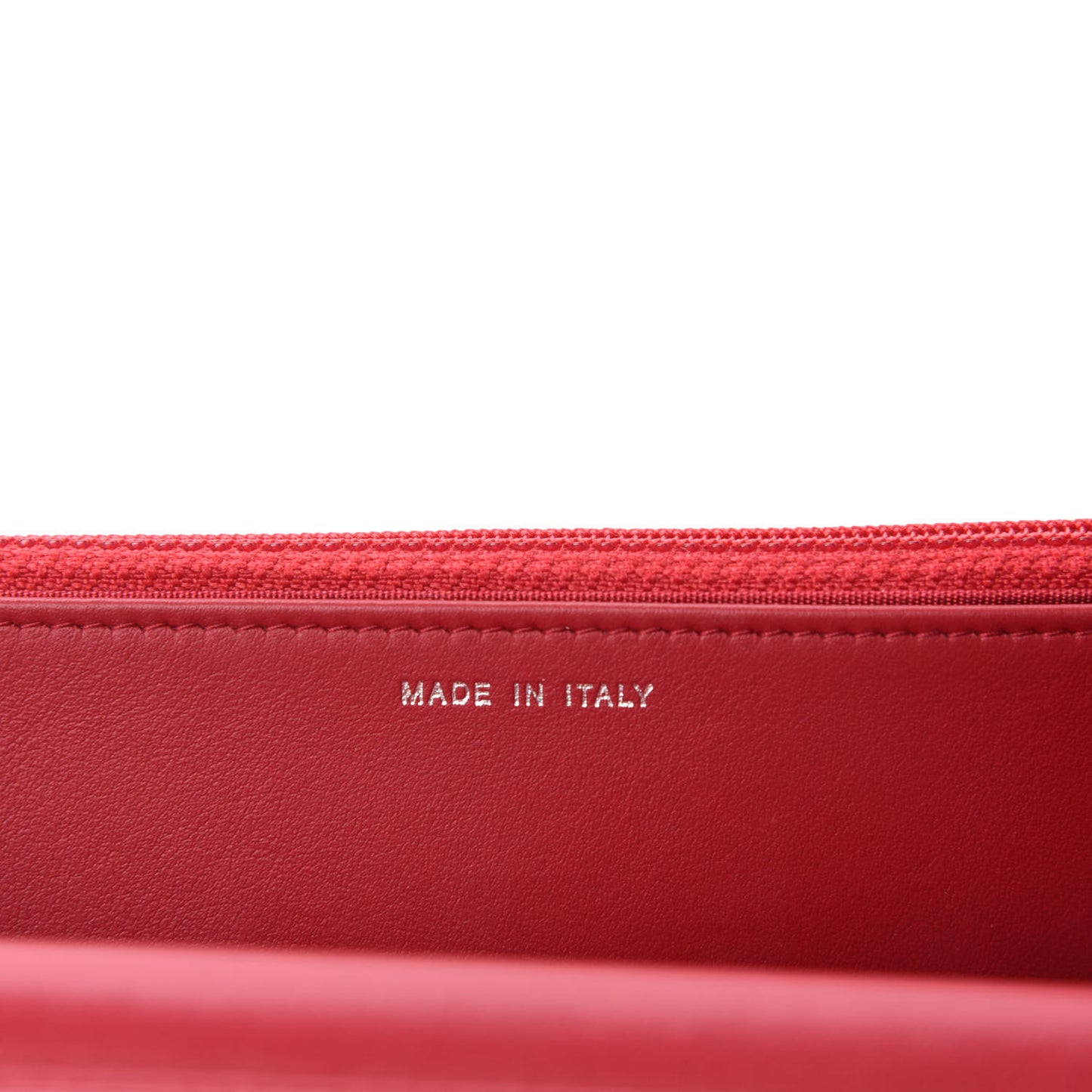 Caviar Quilted Diamond CC Wallet On Chain WOC Red
