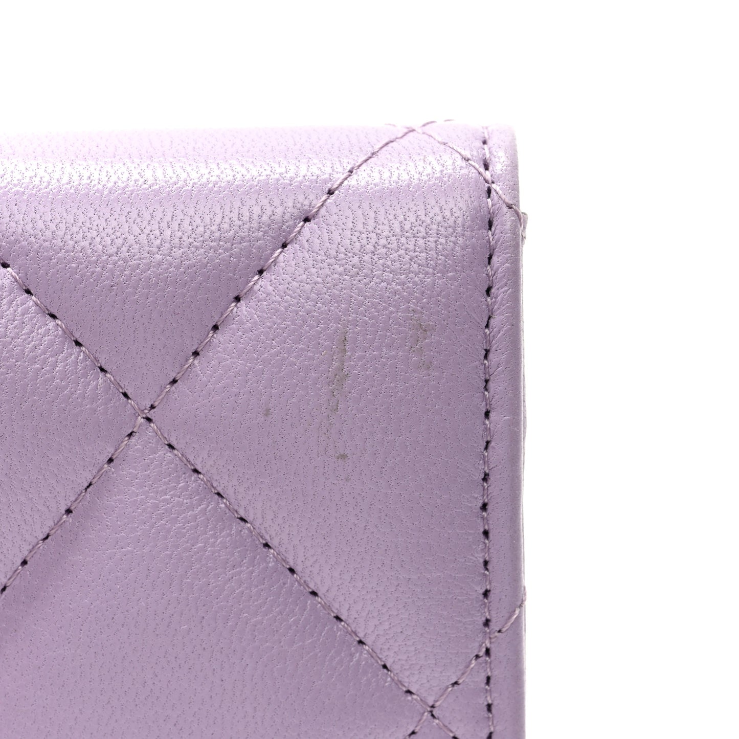 Shiny Goatskin Quilted Chanel 19 Flap Card Holder Light Purple