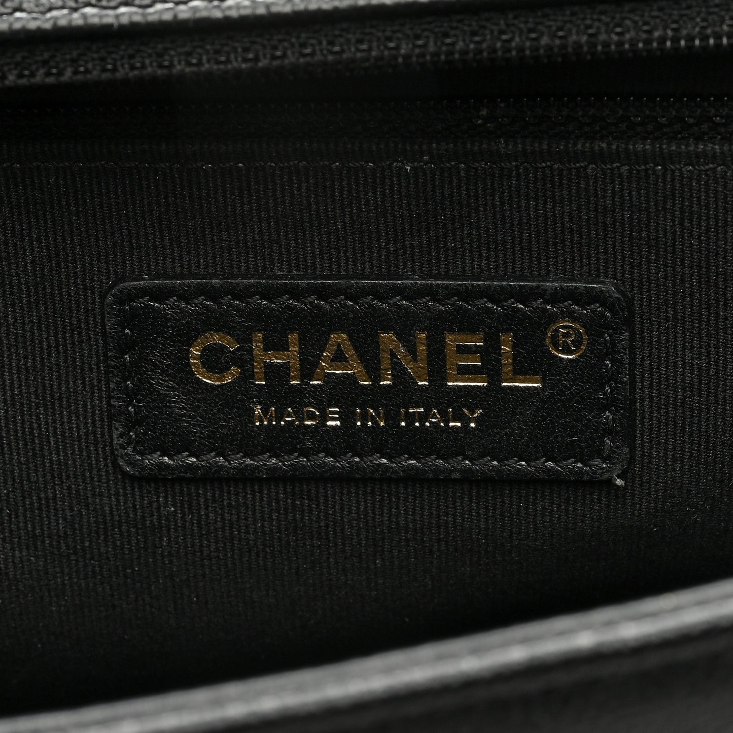 Caviar Quilted New Medium Boy Flap Black