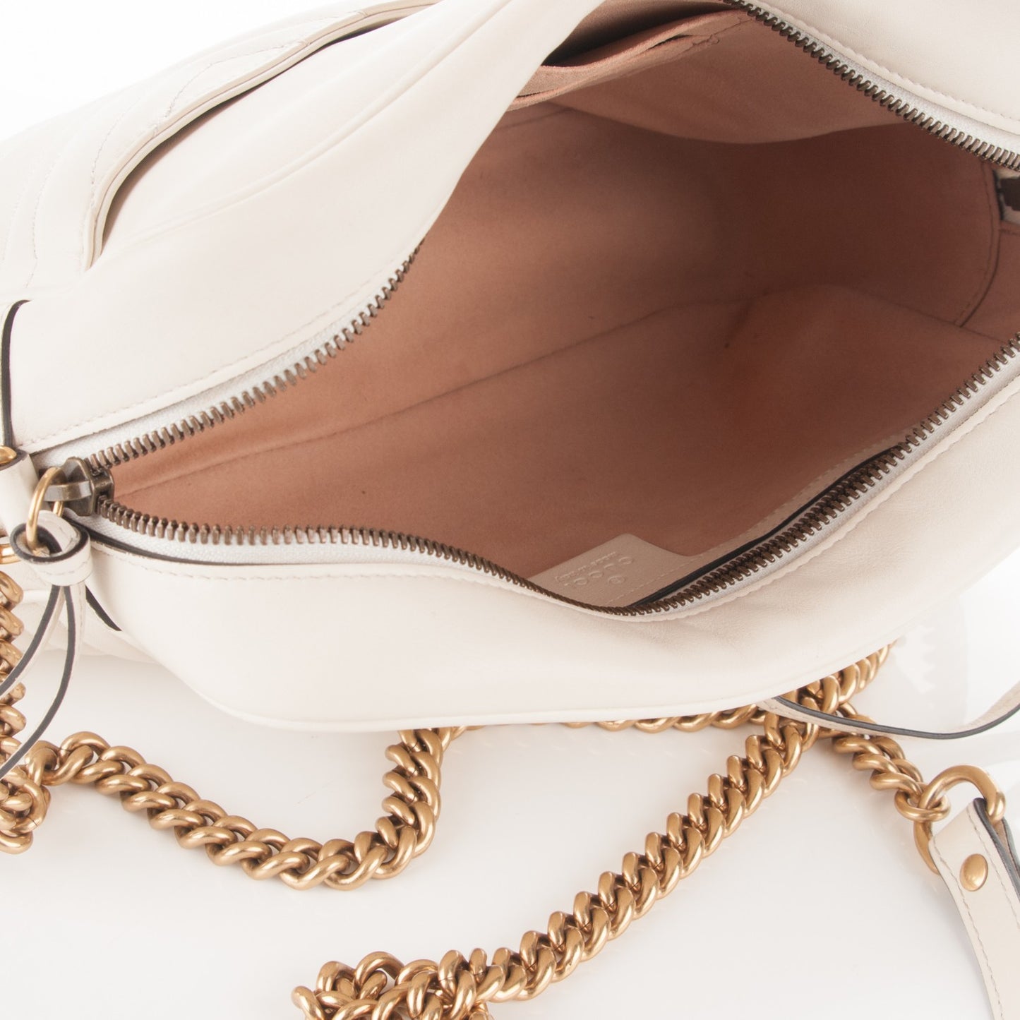 Calfskin Matelasse Medium GG Marmont Chain Shoulder Bag Mystic White
