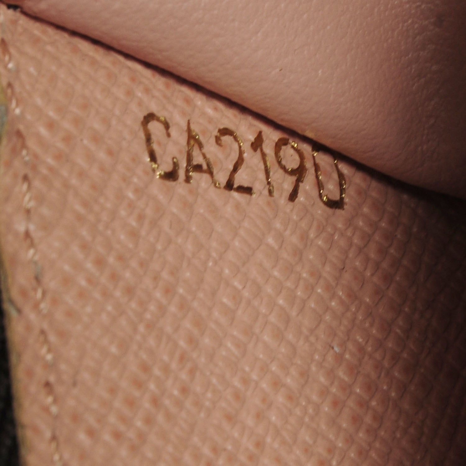 Louis Vuitton Monogram Affiche Key Pouch 7 of 7
