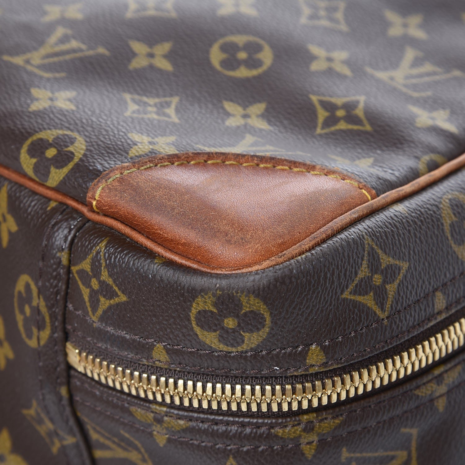 Louis Vuitton Monogram Sirius 55 19 of 33