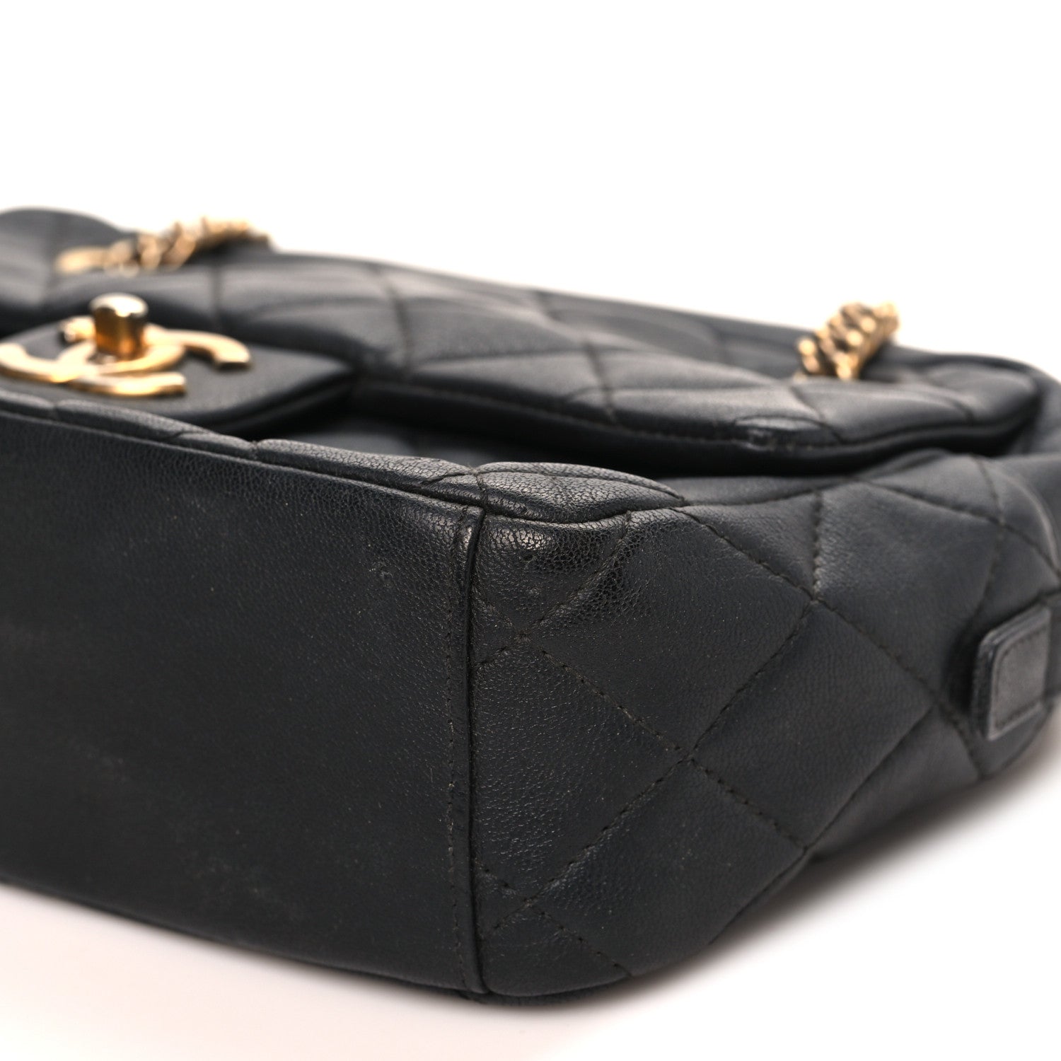 Chanel Sheepskin Quilted Trapezio Camera Case Black 10 of 10