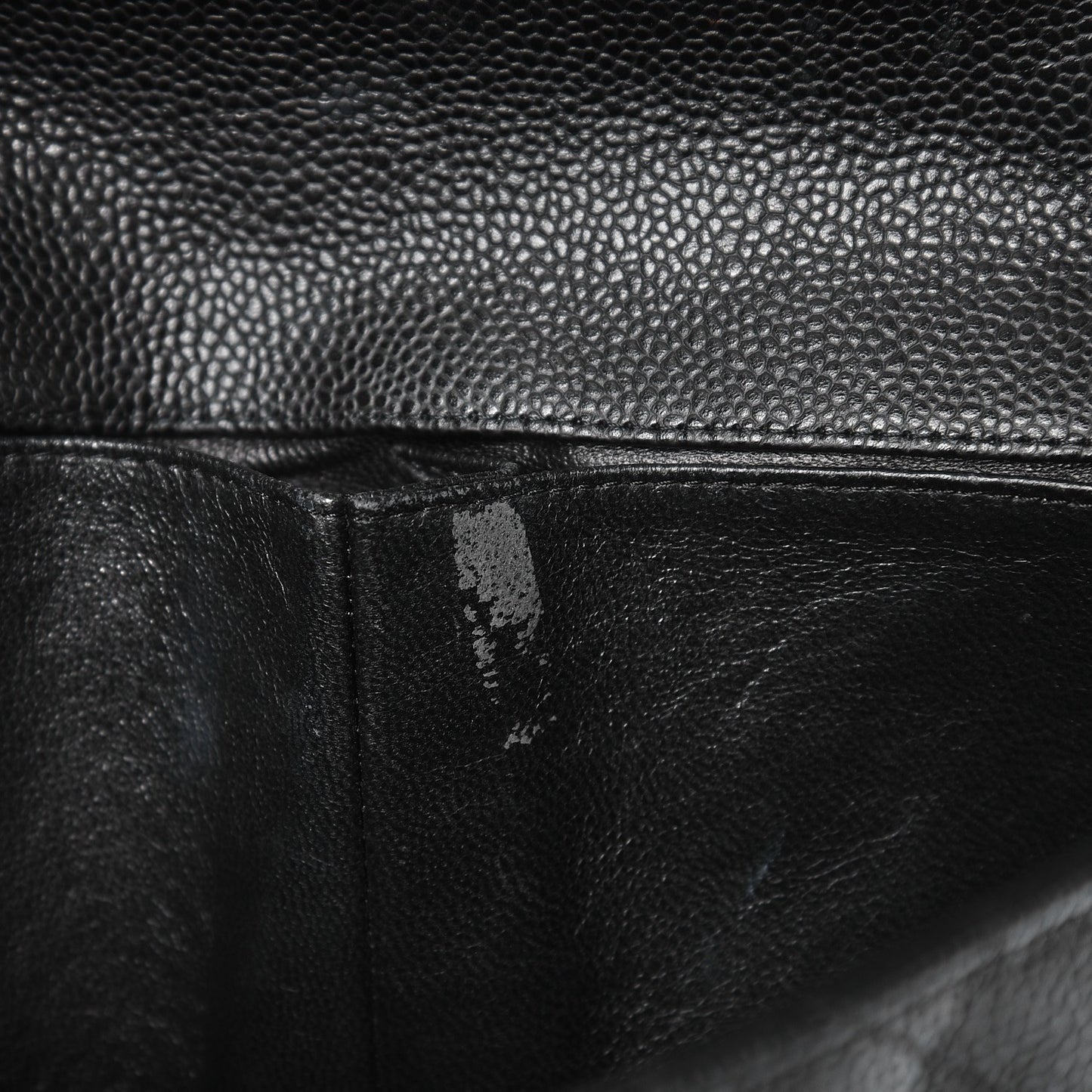 Caviar Quilted East West Flap Black