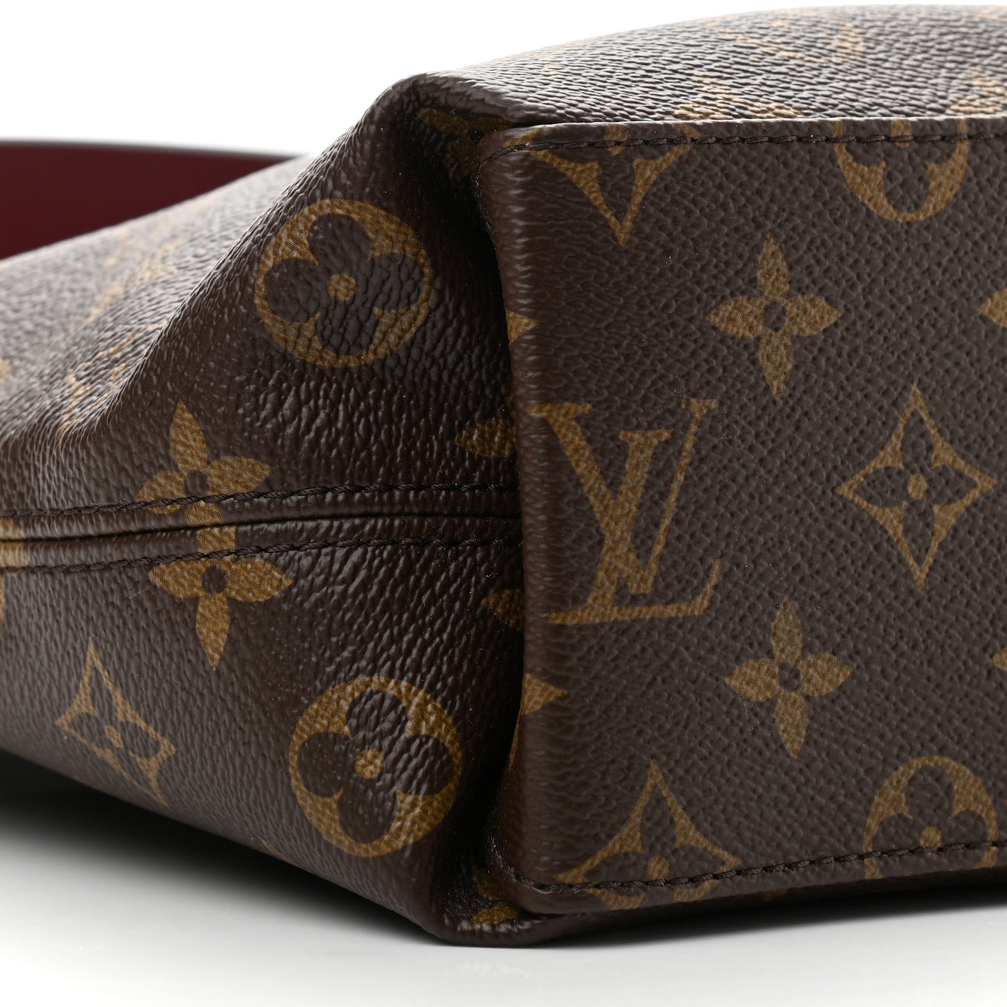 Monogram Tuileries Besace Marine Bordeaux