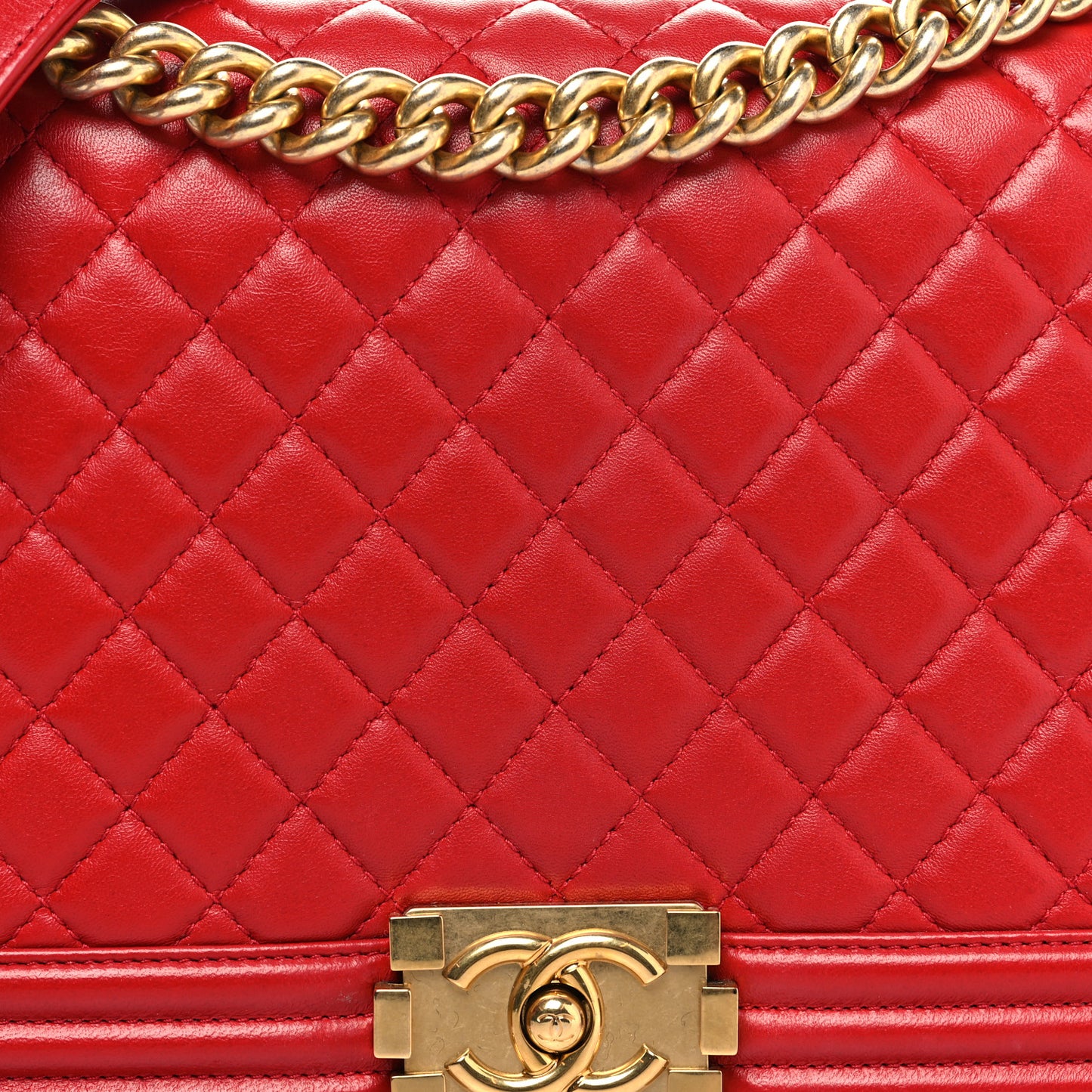 Lambskin Quilted New Medium Boy Flap Red